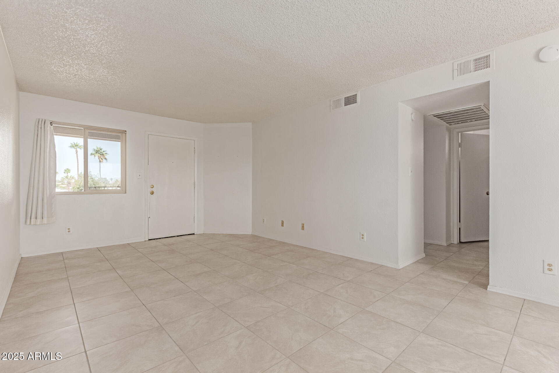 2220 W DORA Street 220