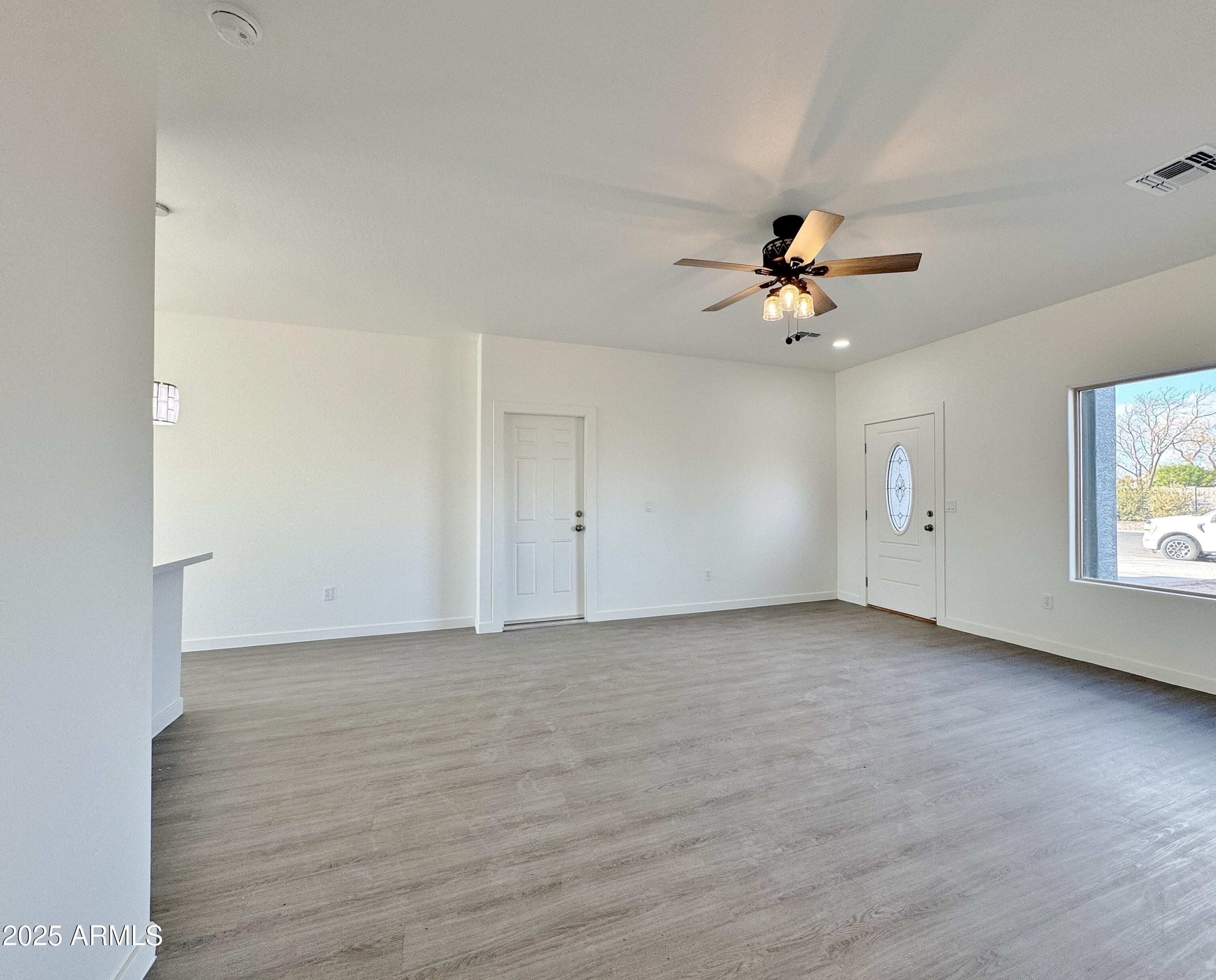 11069 W LAGUNA Drive