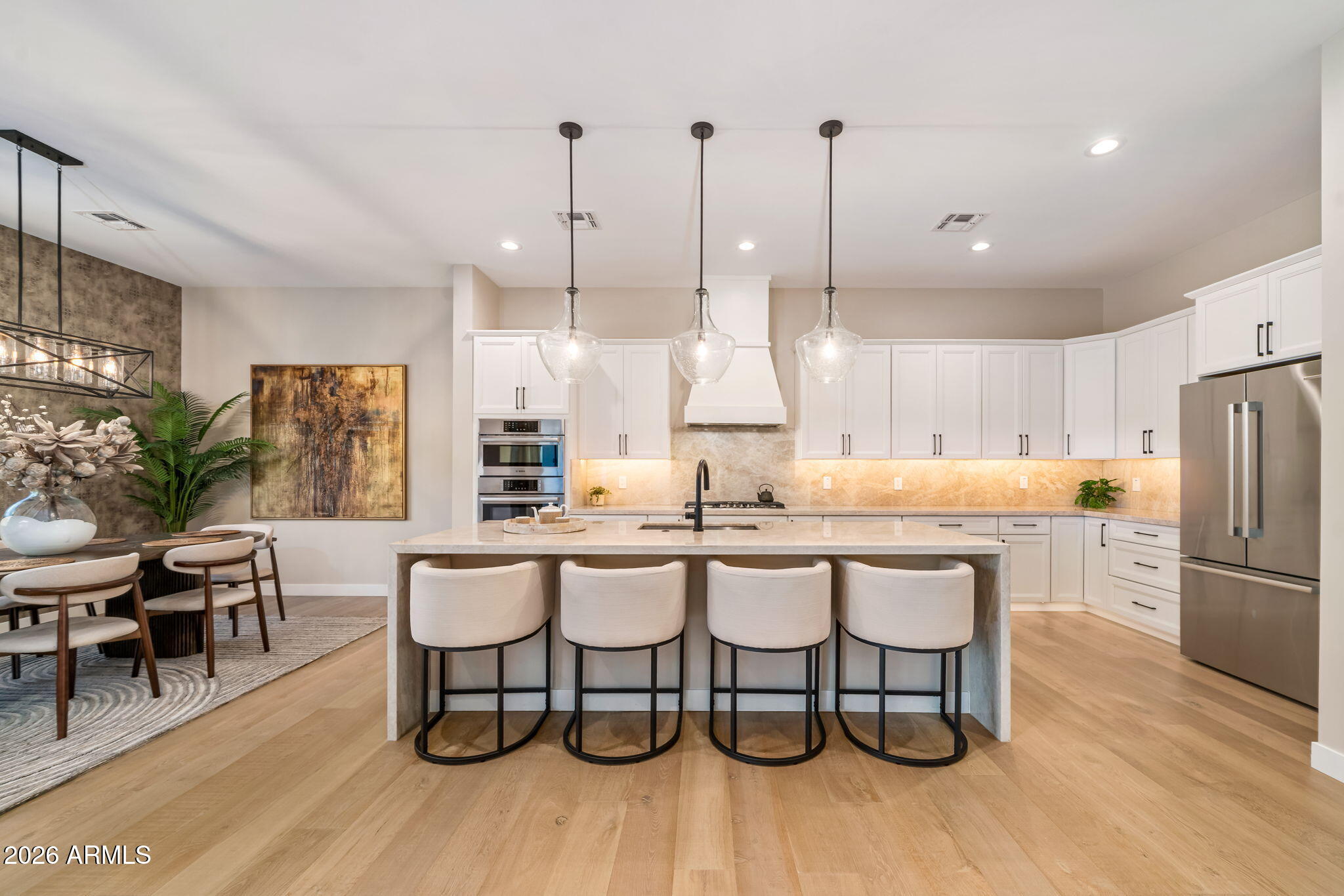 3810 E CLARENDON Avenue