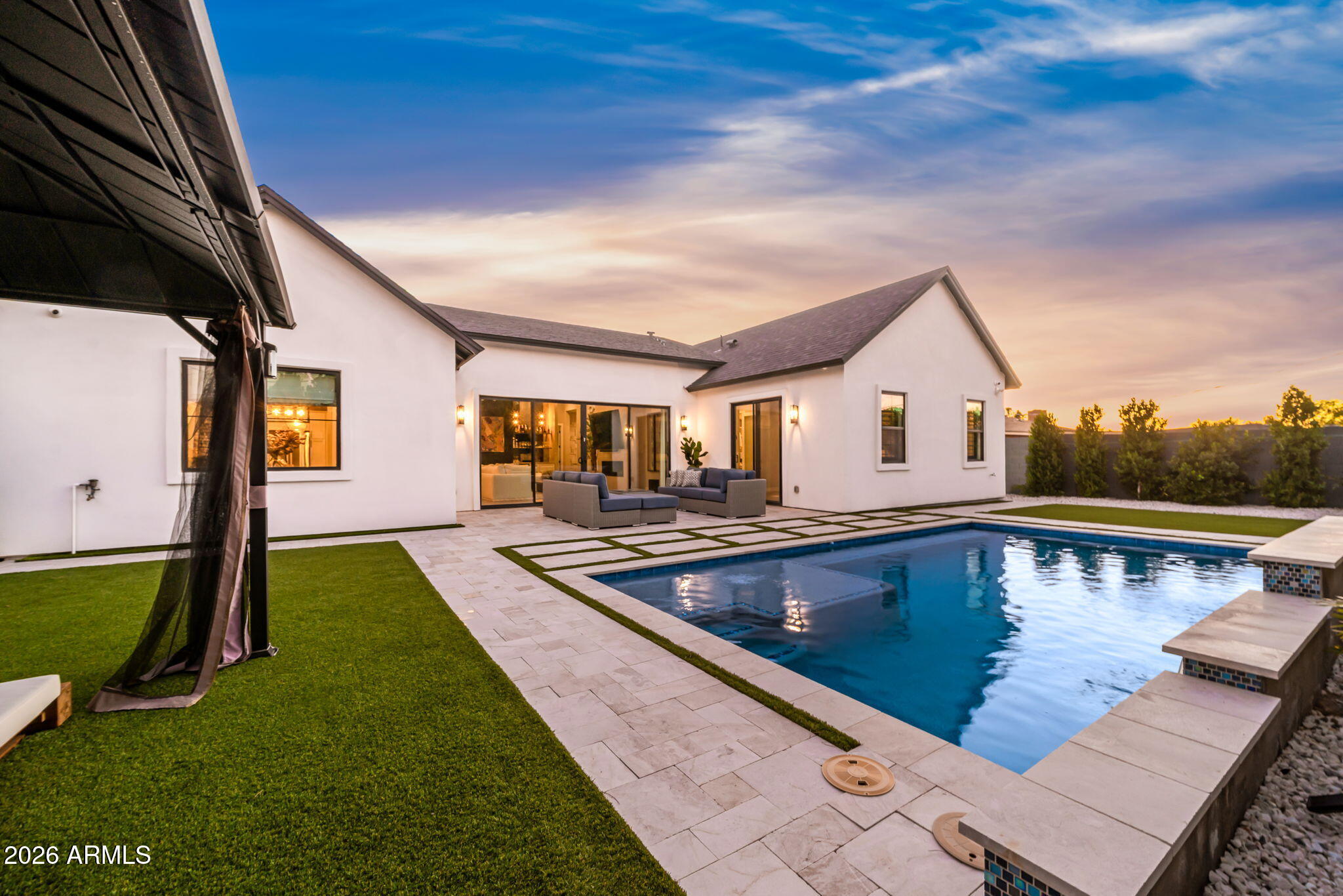 3810 E CLARENDON Avenue