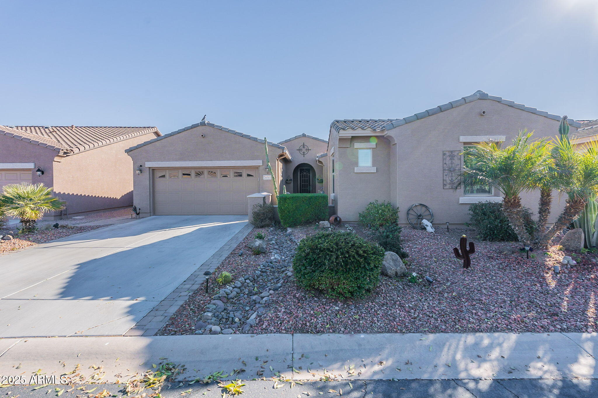 20581 N ENCHANTMENT Pass
