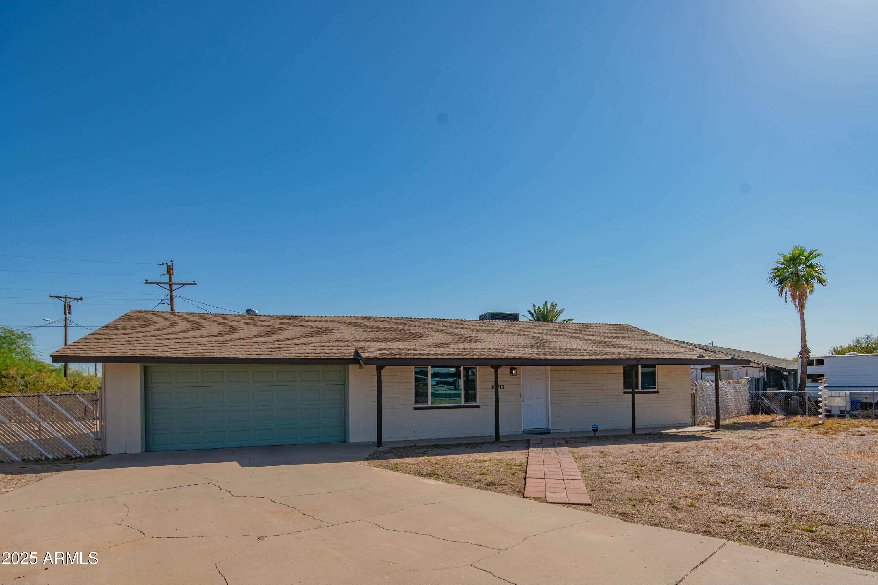 10713 E OASIS Drive