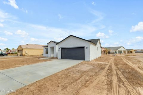 A home in Arizona City