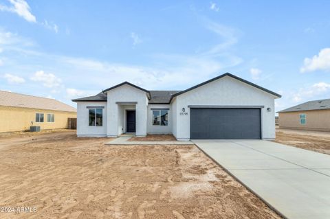 A home in Arizona City