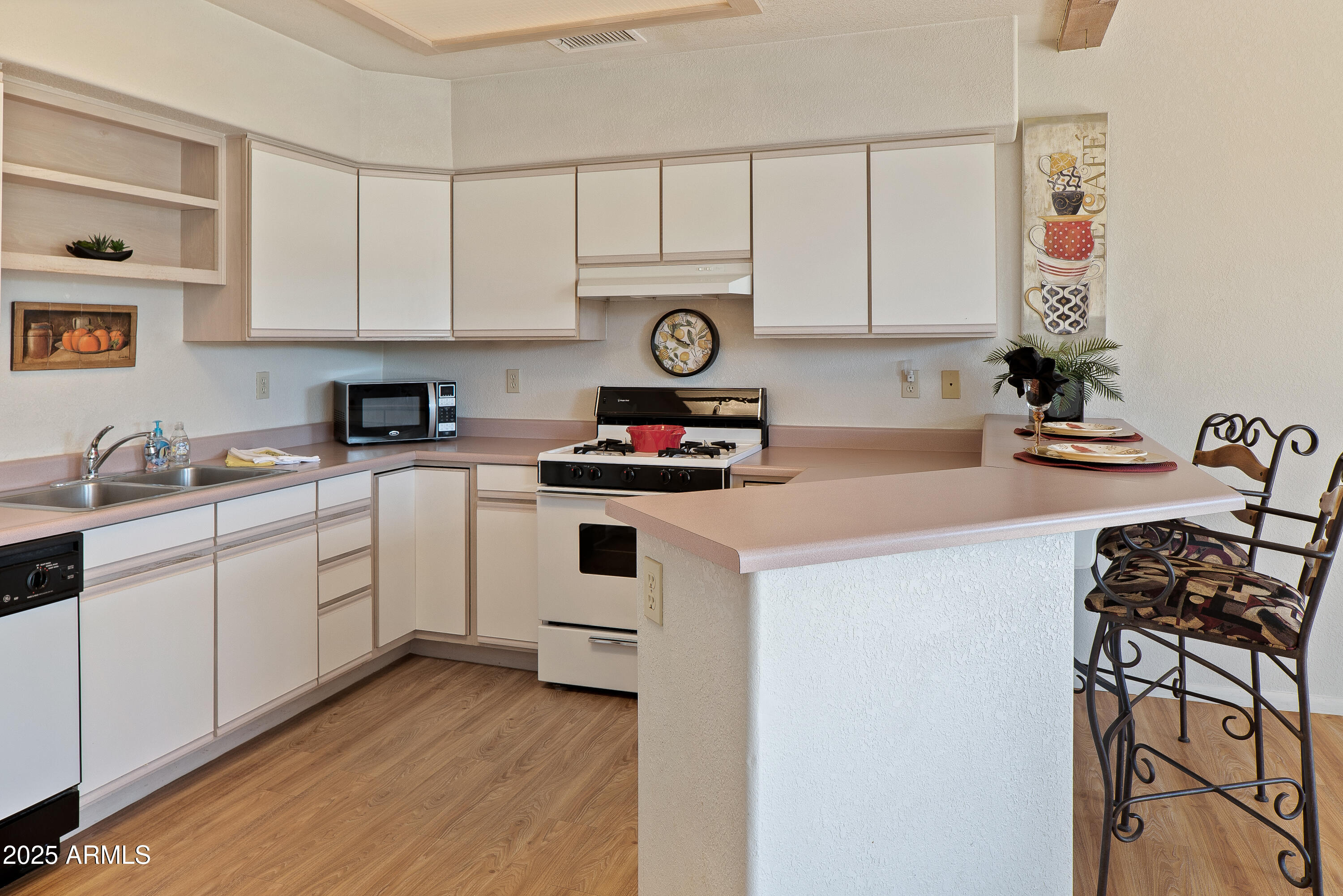 105 SUGARLOAF Street 1-6