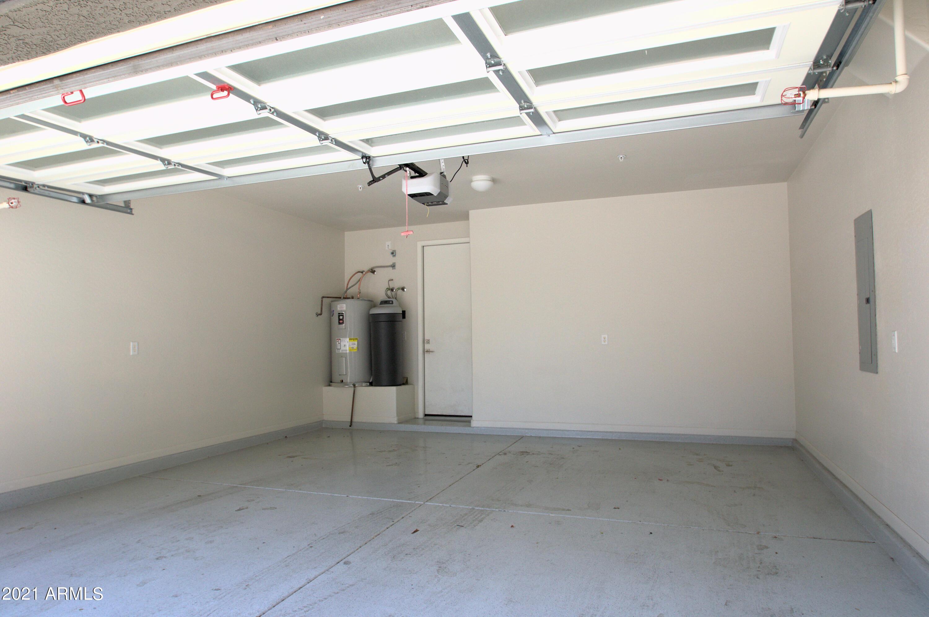 2090 S Dorsey Lane Unit 1046