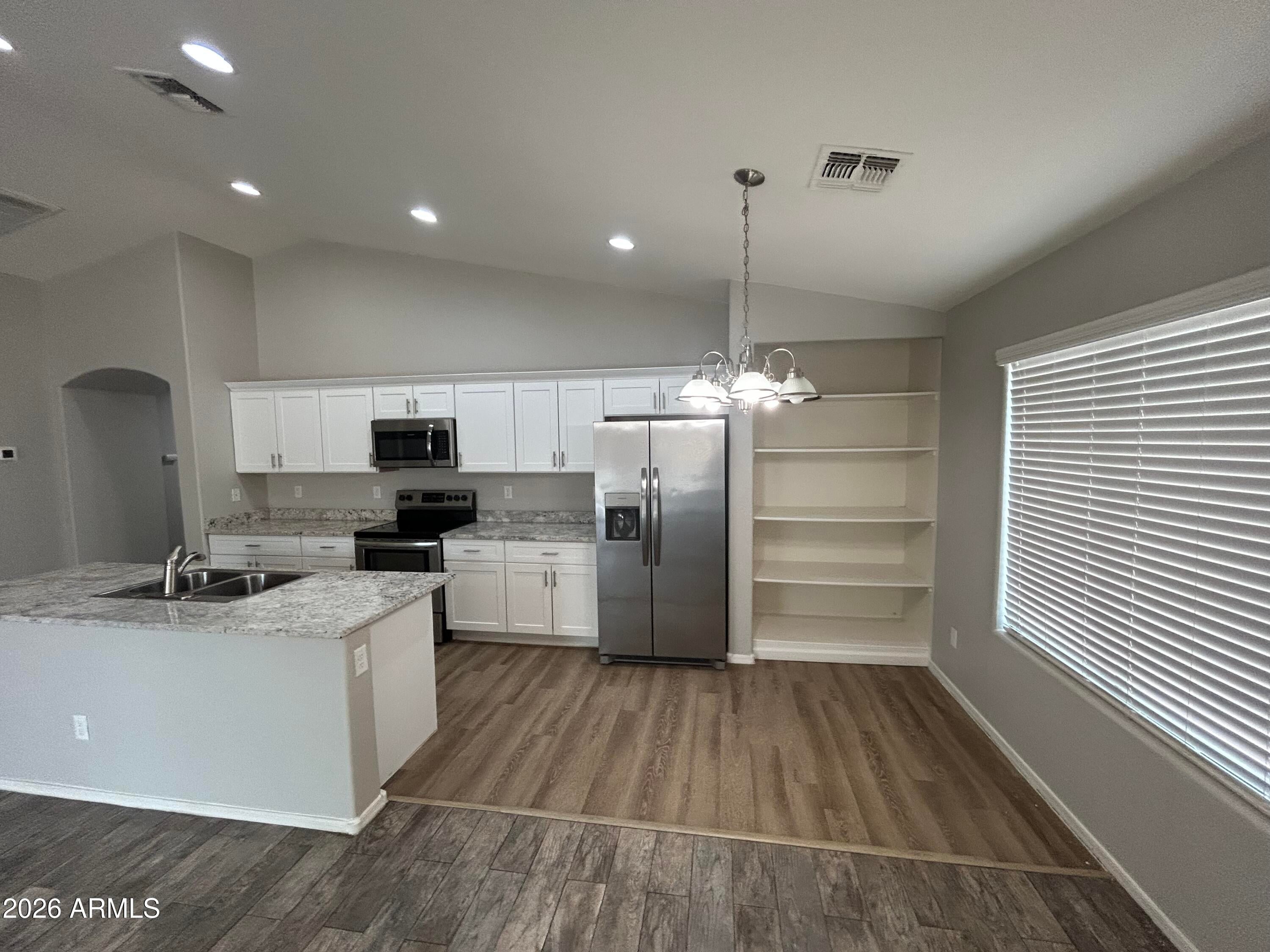 41619 W CORVALIS Lane