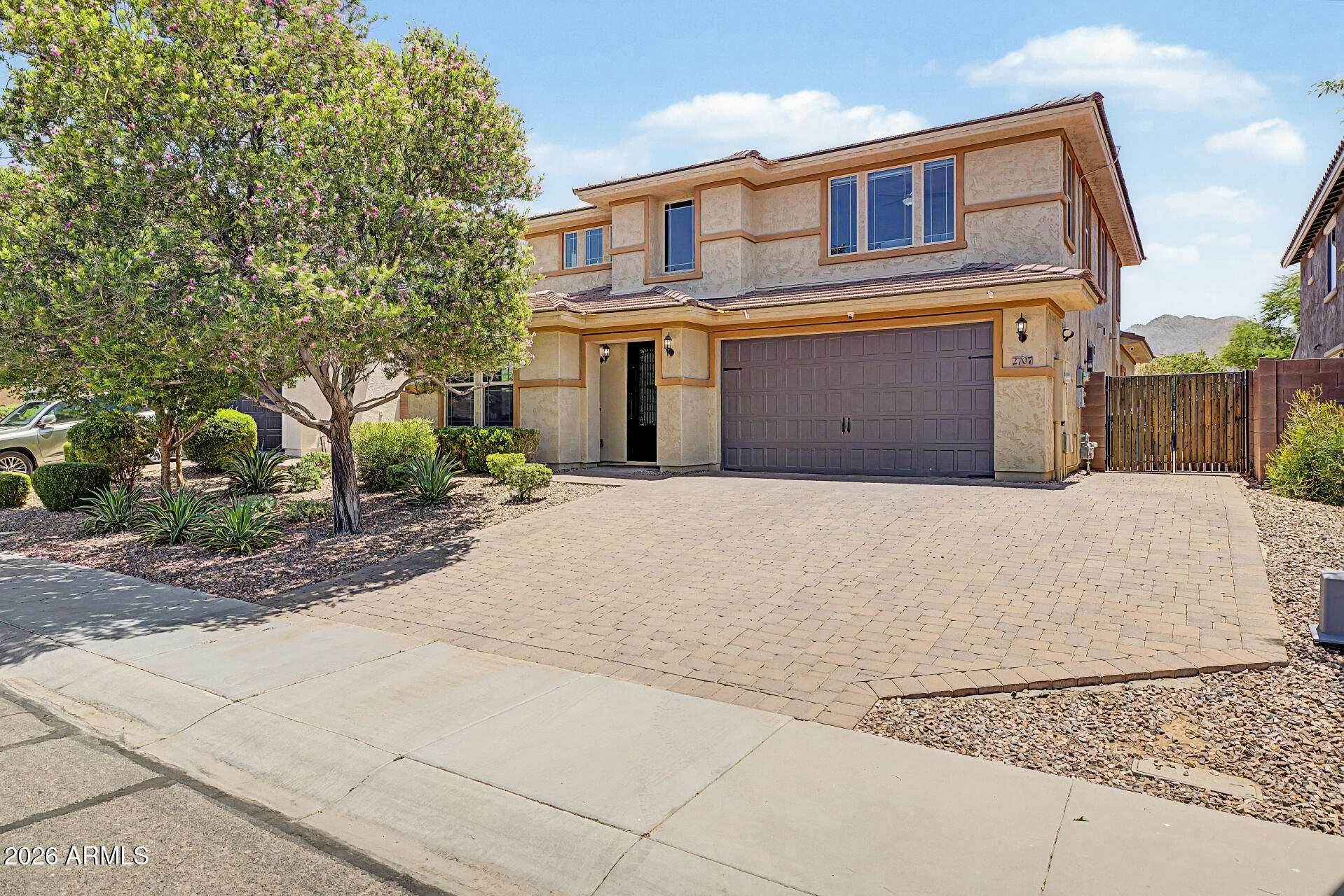 2707 E DANIEL Drive