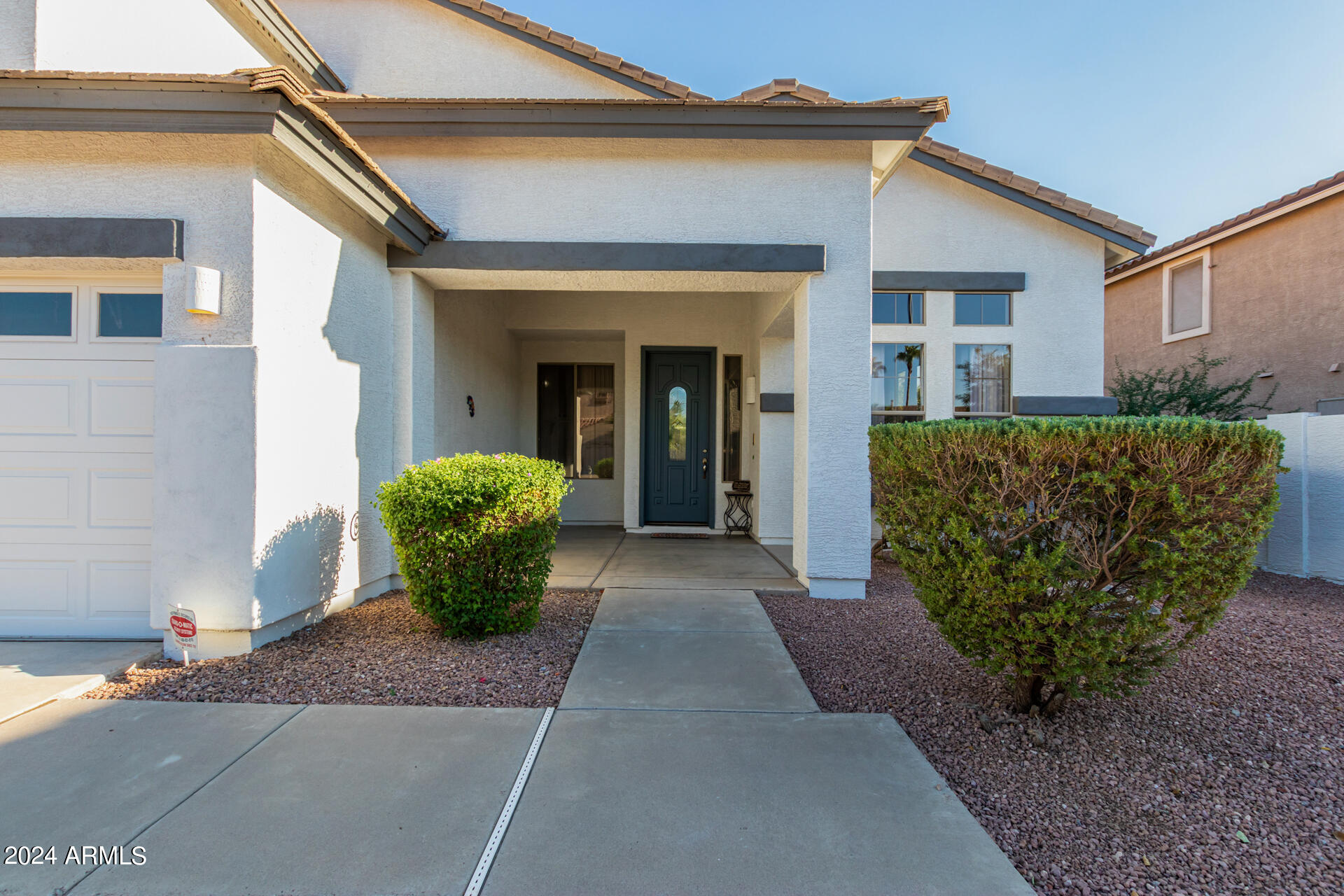 2977 E COUNTY DOWN Drive