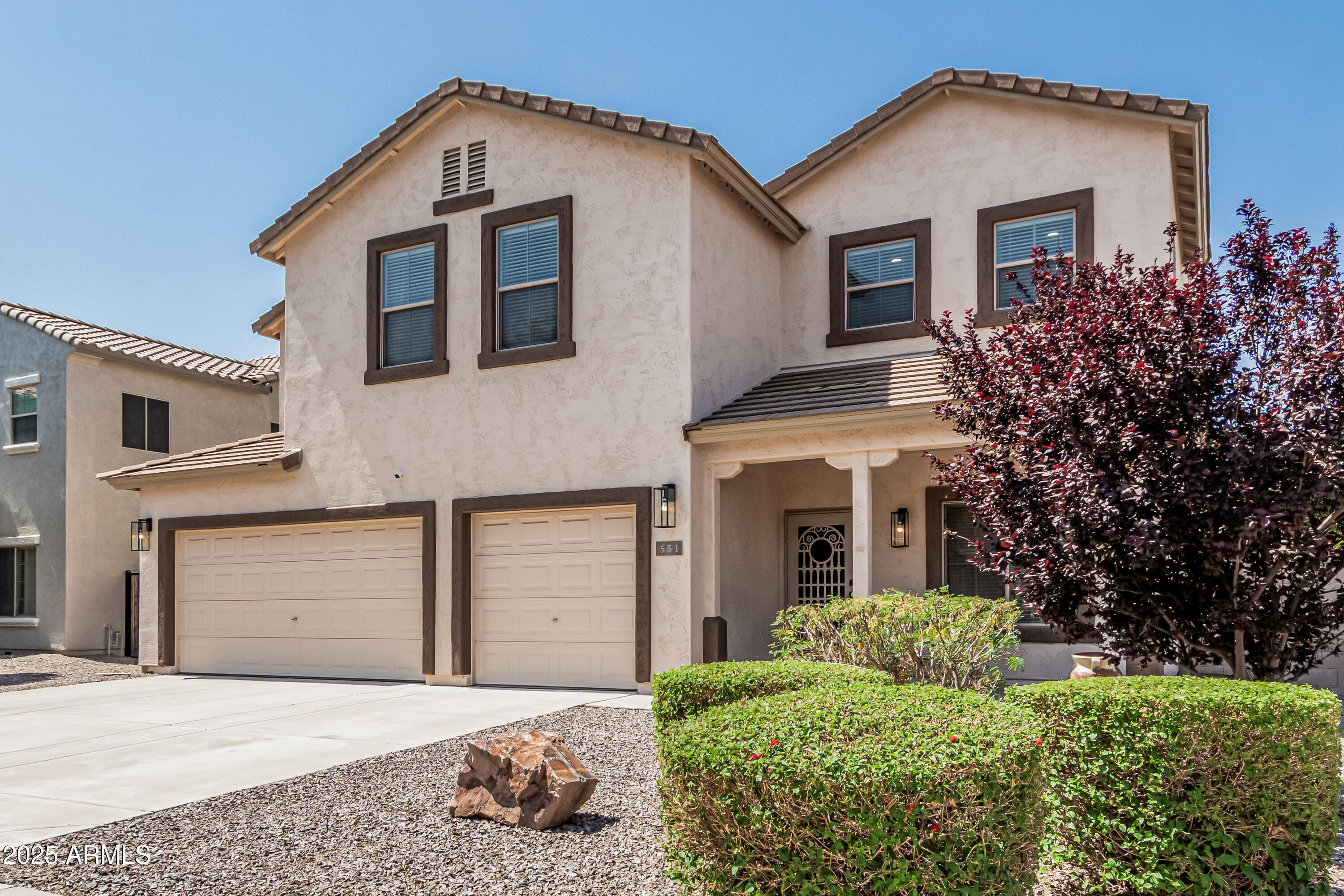551 E SUN VALLEY FARMS Lane