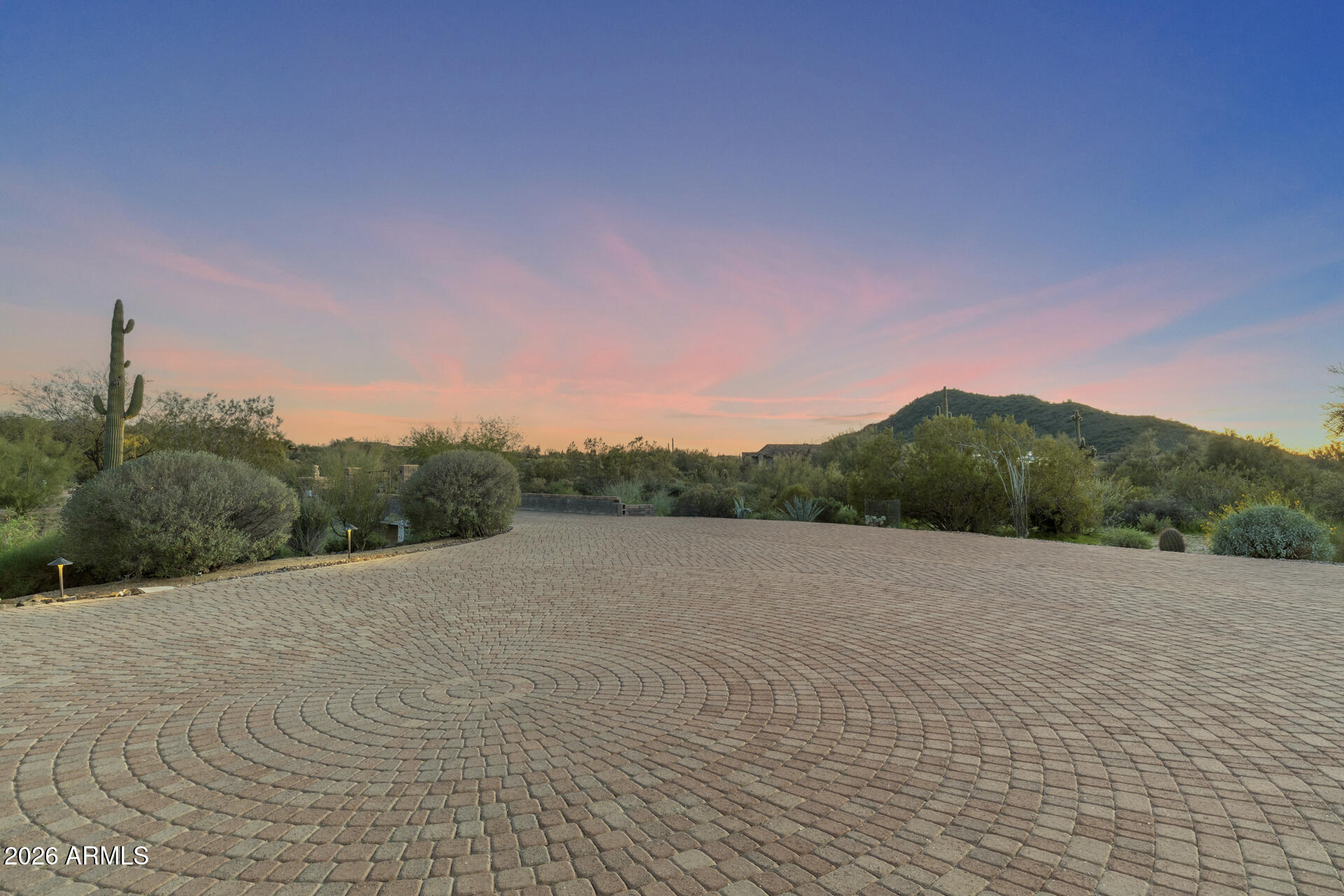 PINNACLE PEAK RANCHOS - Residential