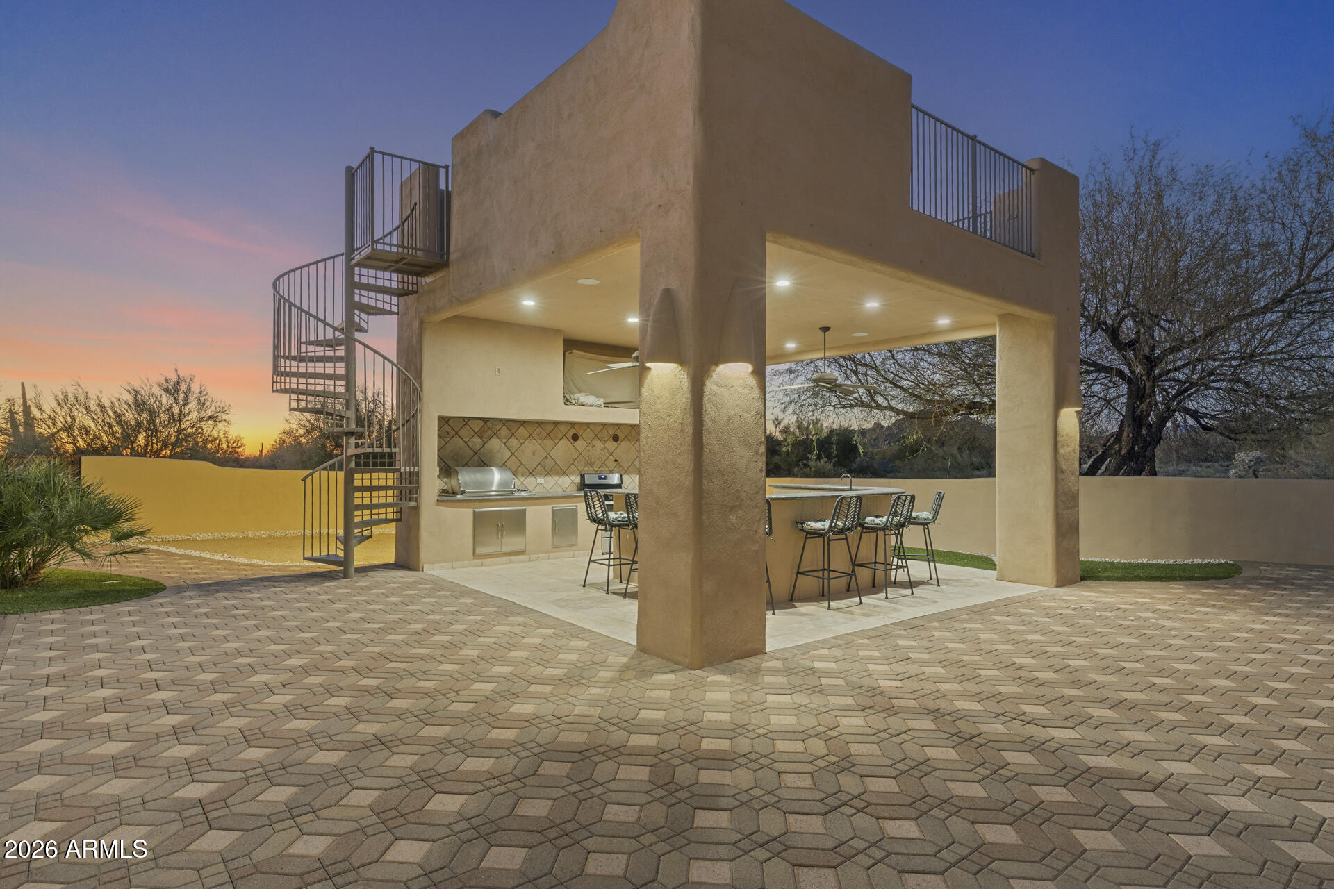 PINNACLE PEAK RANCHOS - Residential
