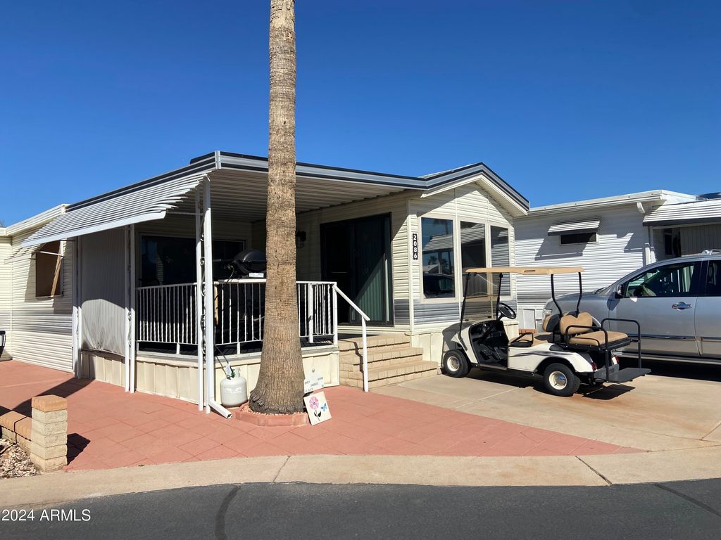 Photo of 2086 W Klamath Avenue #86, Apache Junction, AZ 85119 (MLS # 6839499)