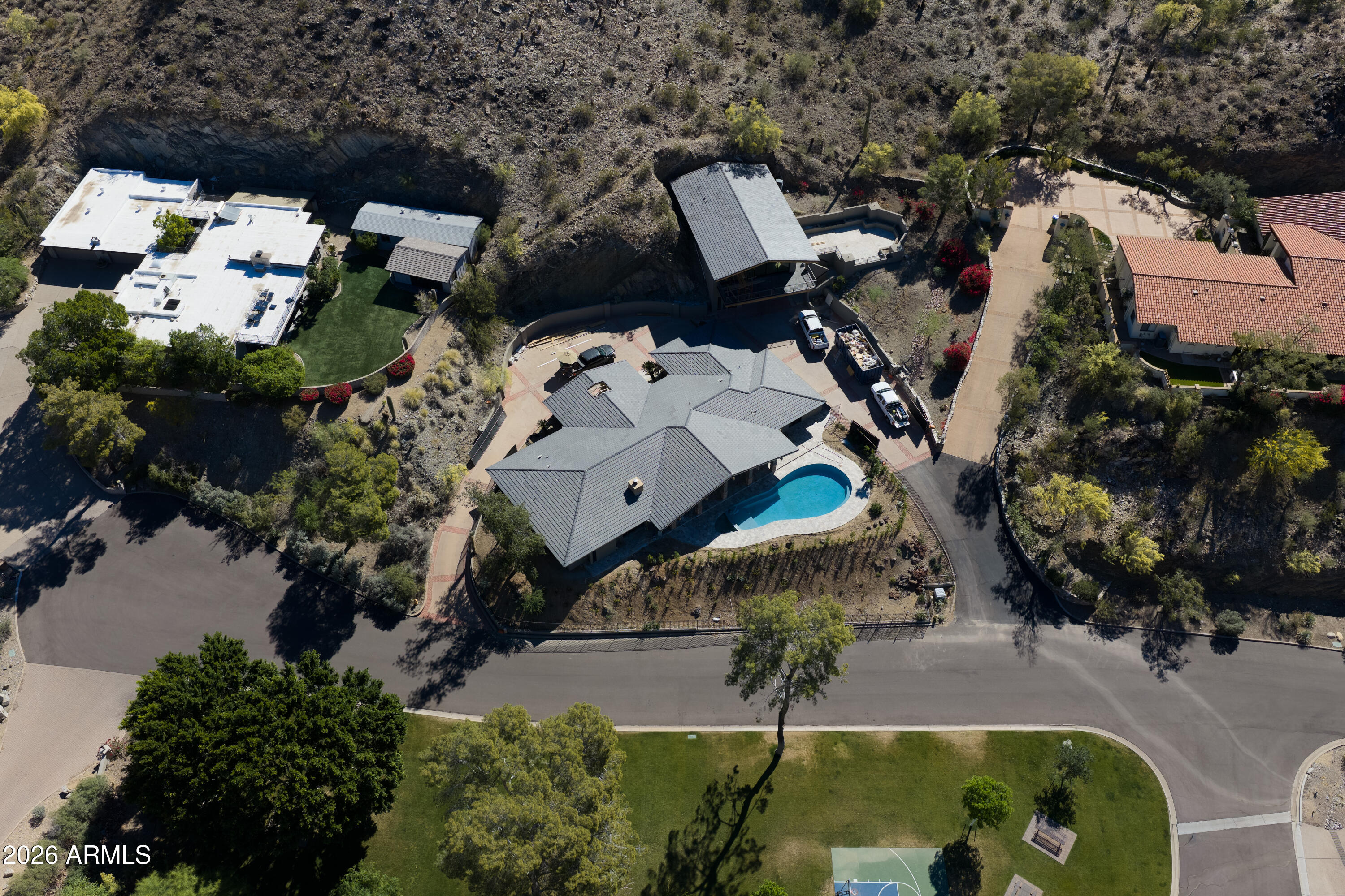 3500 E LINCOLN Drive 26