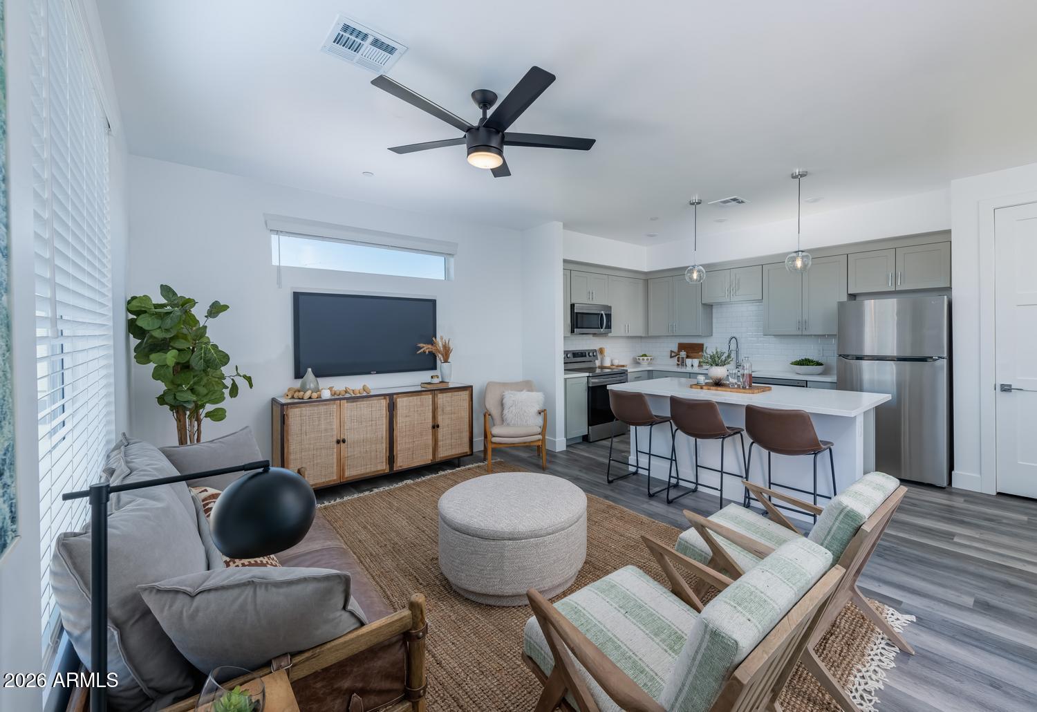 1349 W Osborn Road 6