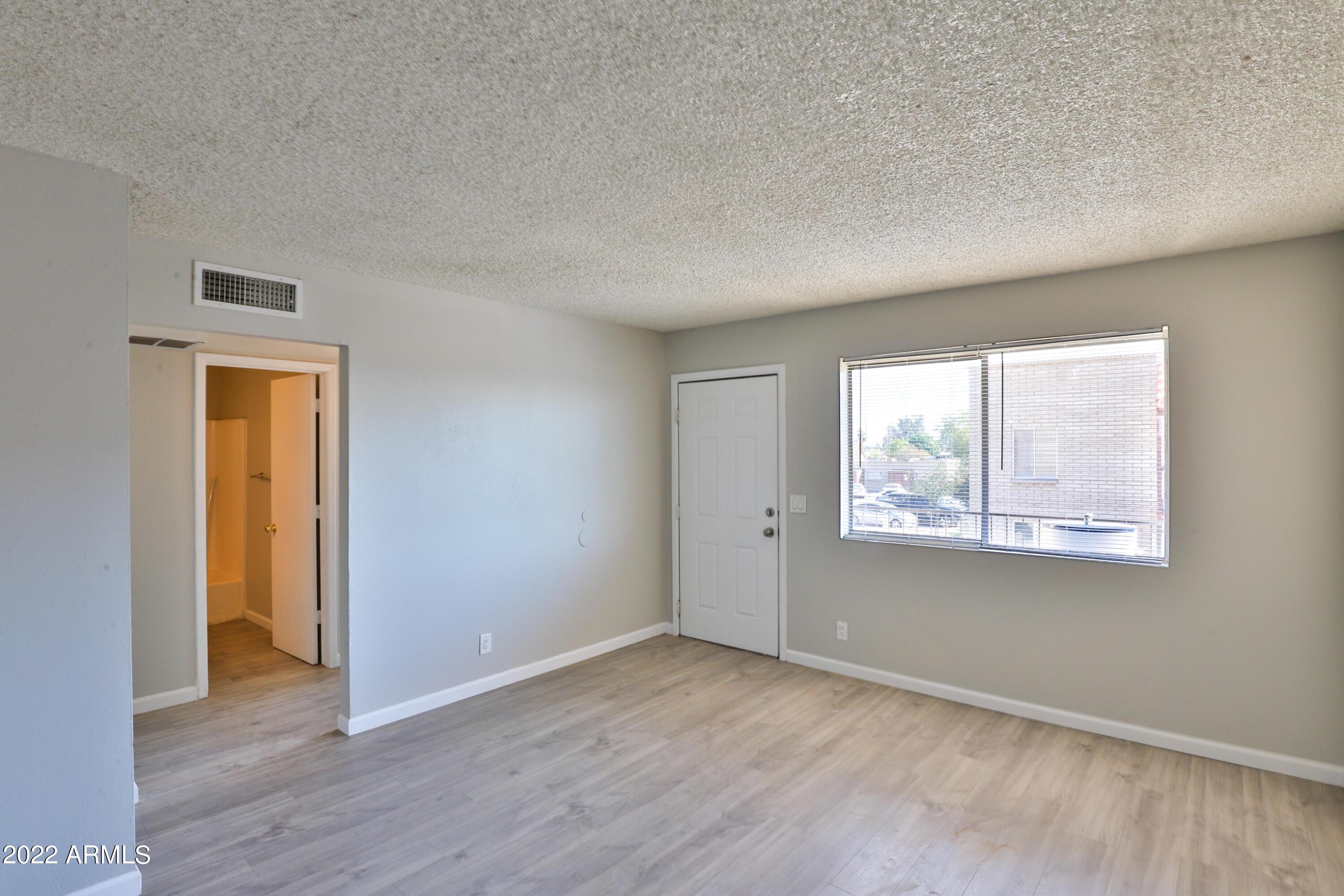 859 W Ray Road Apt 2