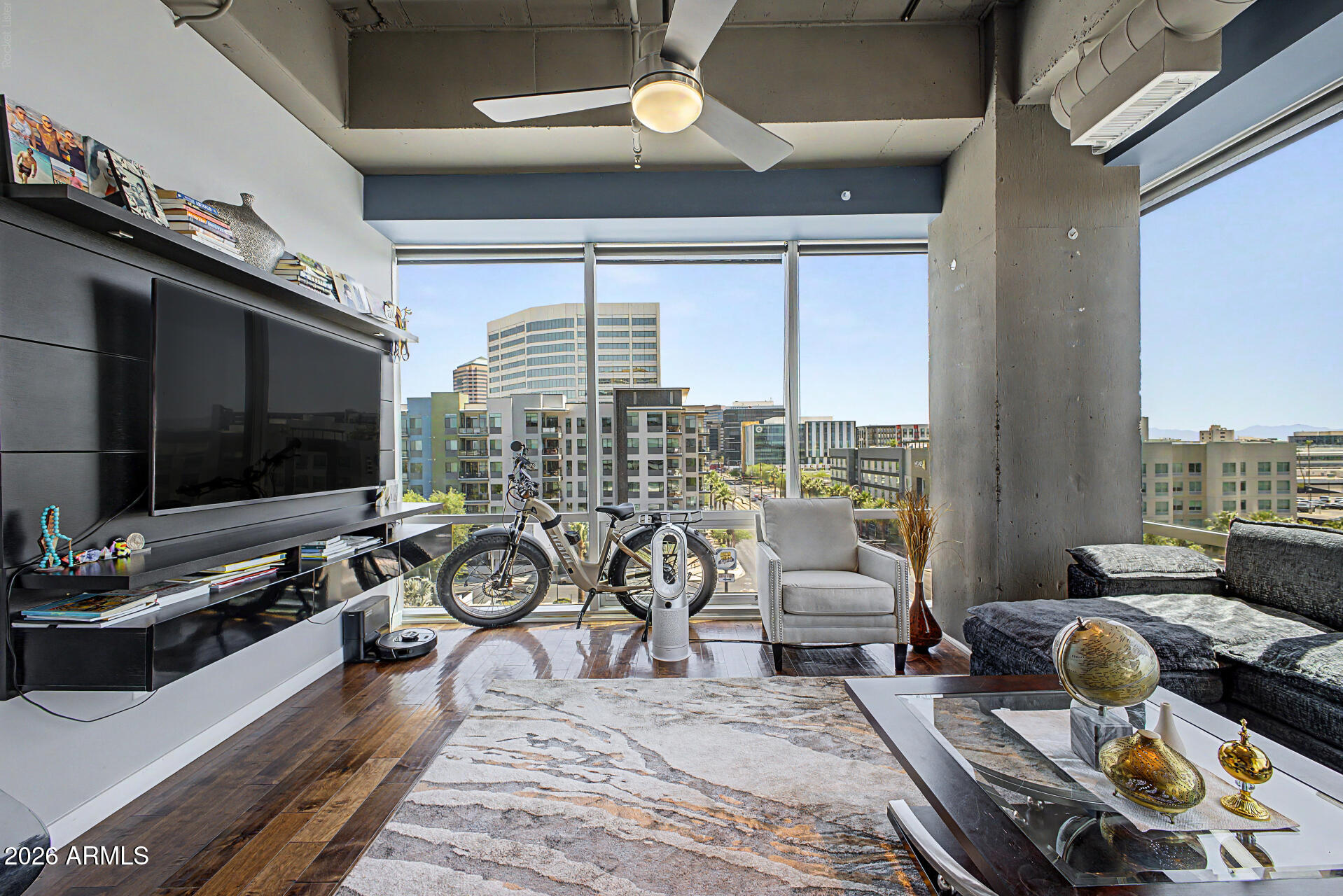 1 E LEXINGTON Avenue 510