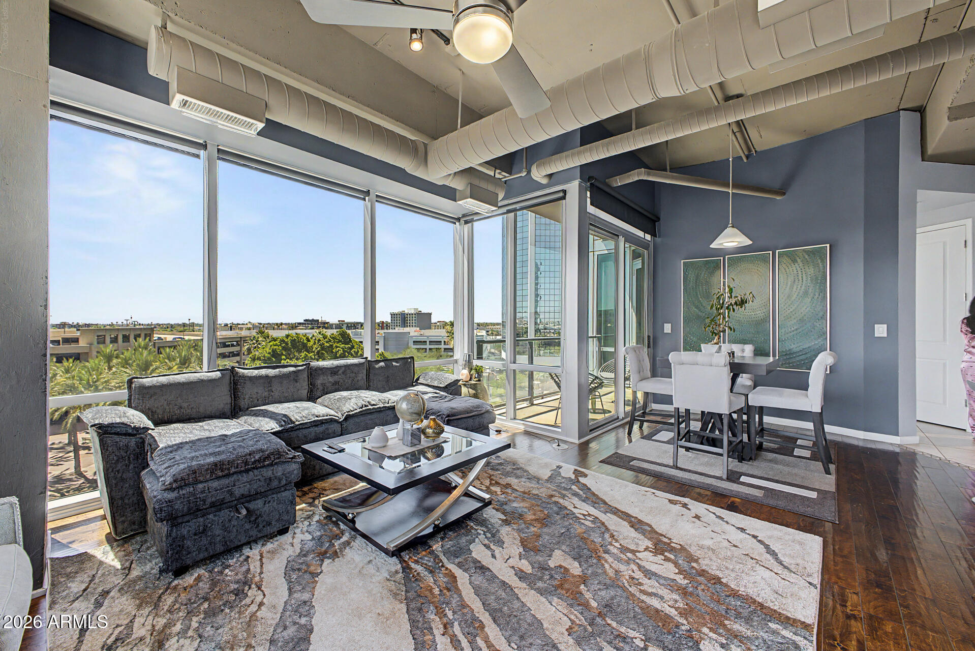 1 E LEXINGTON Avenue 510