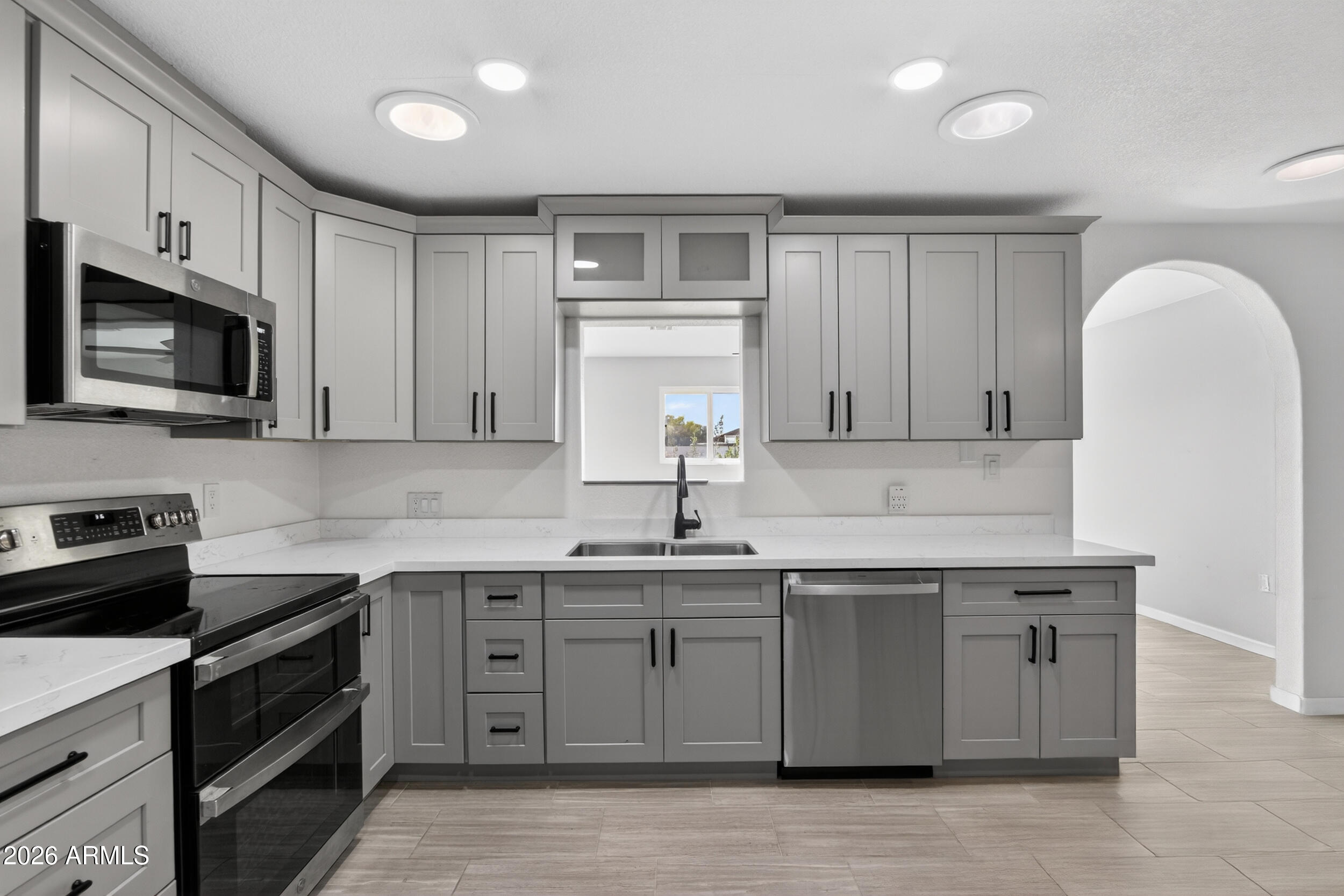 25608 S PINEWOOD Drive