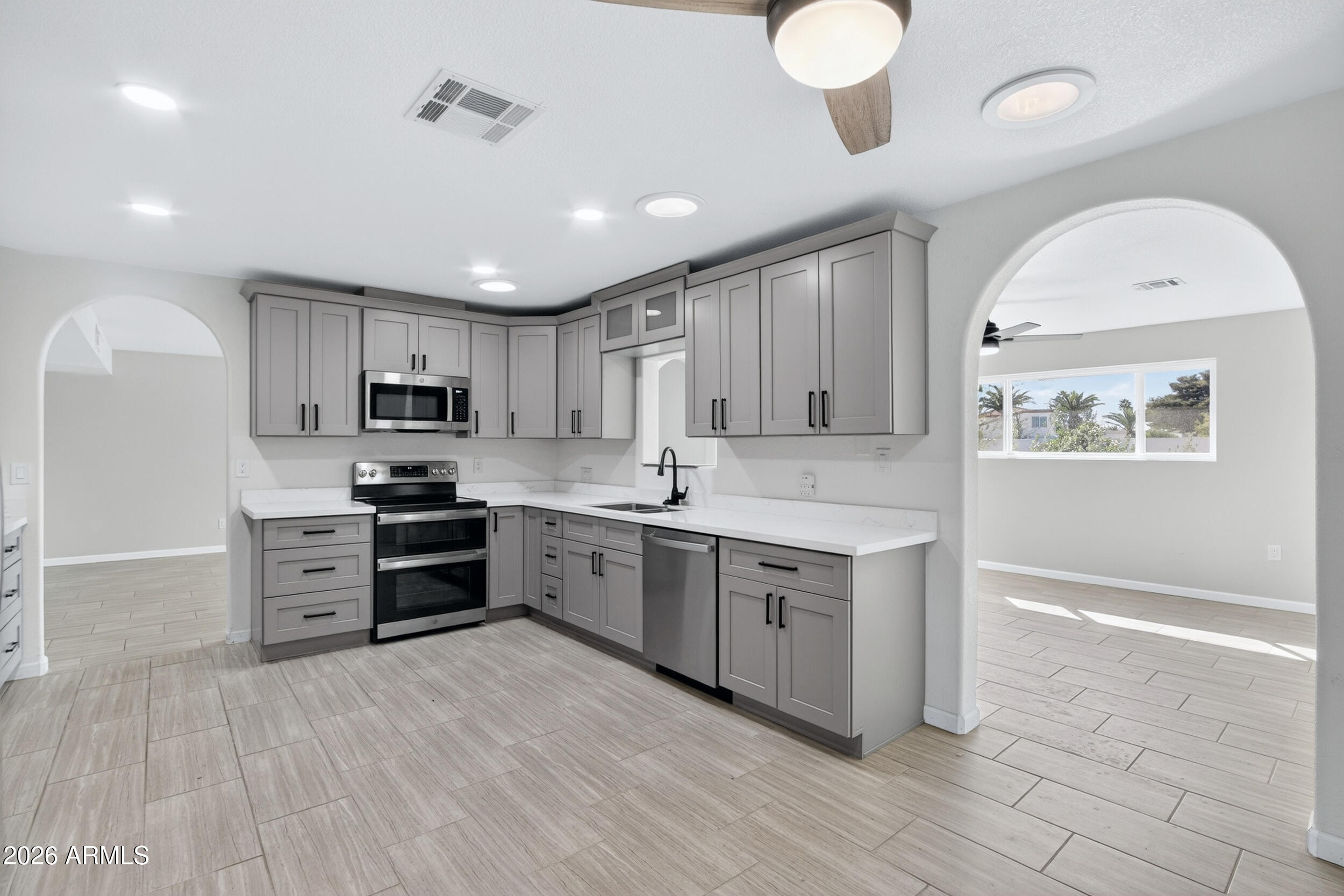 25608 S PINEWOOD Drive