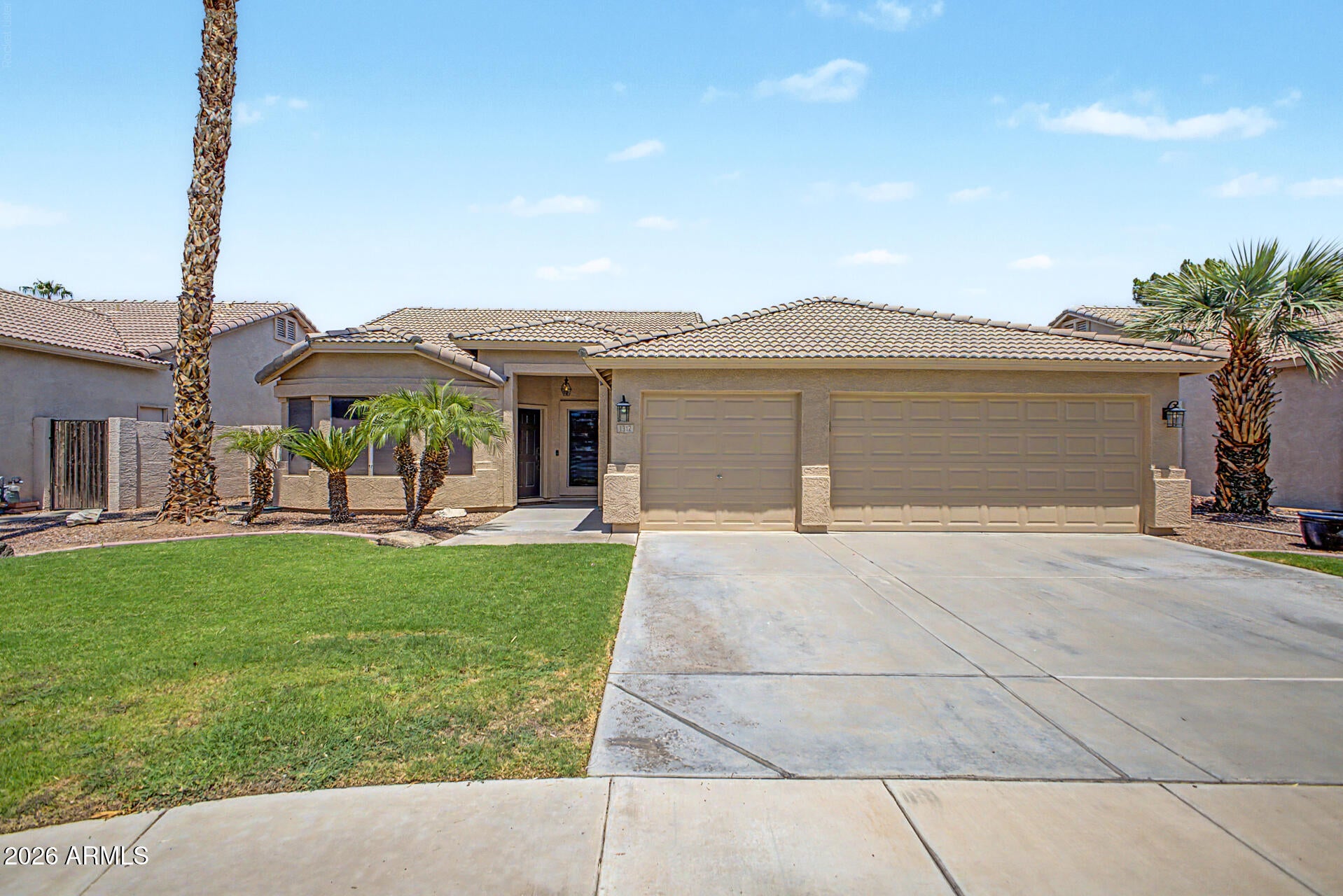 1312 W LYNX Way