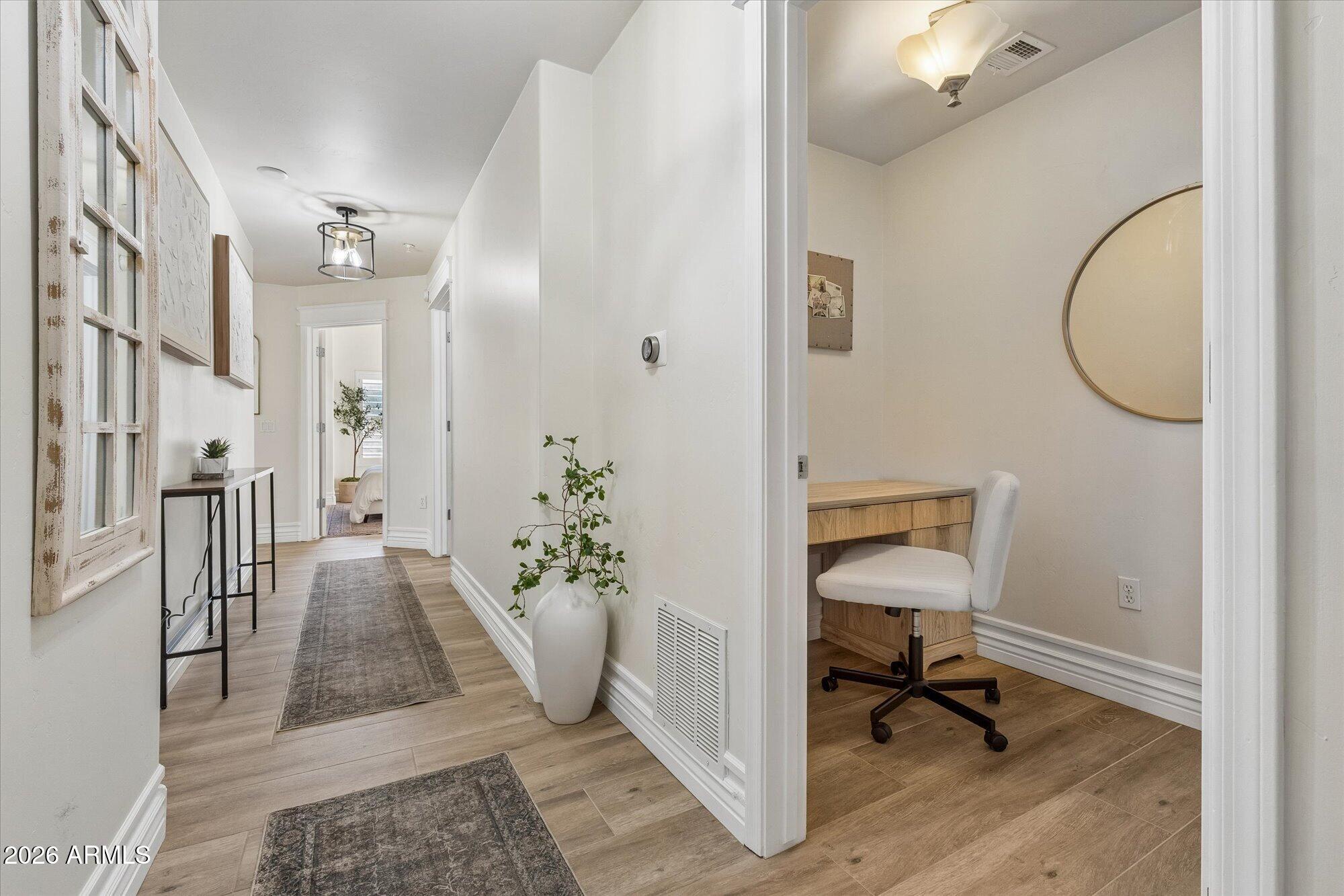 5450 E DEER VALLEY Drive 3009