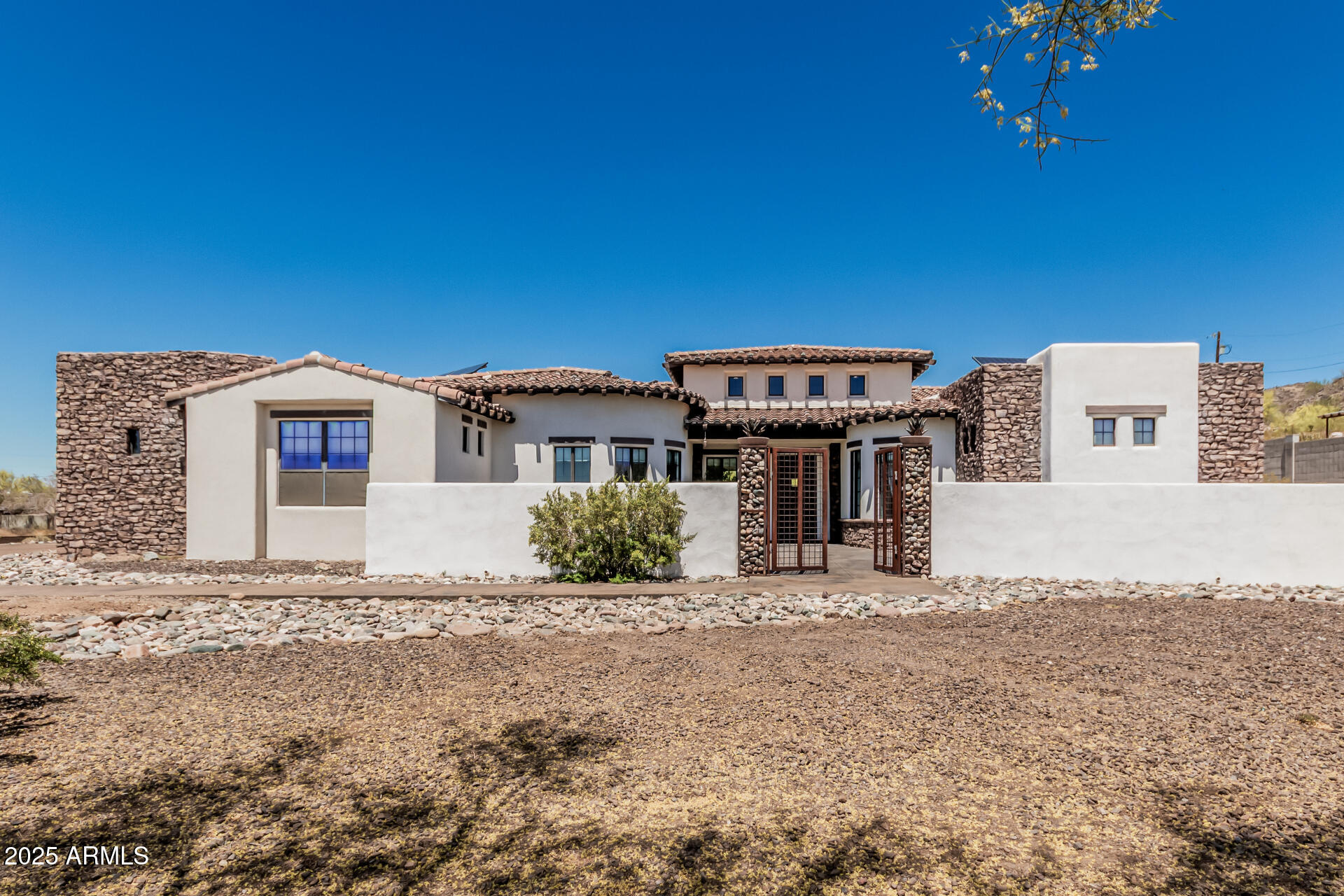 9134 W HAPPY VALLEY Road