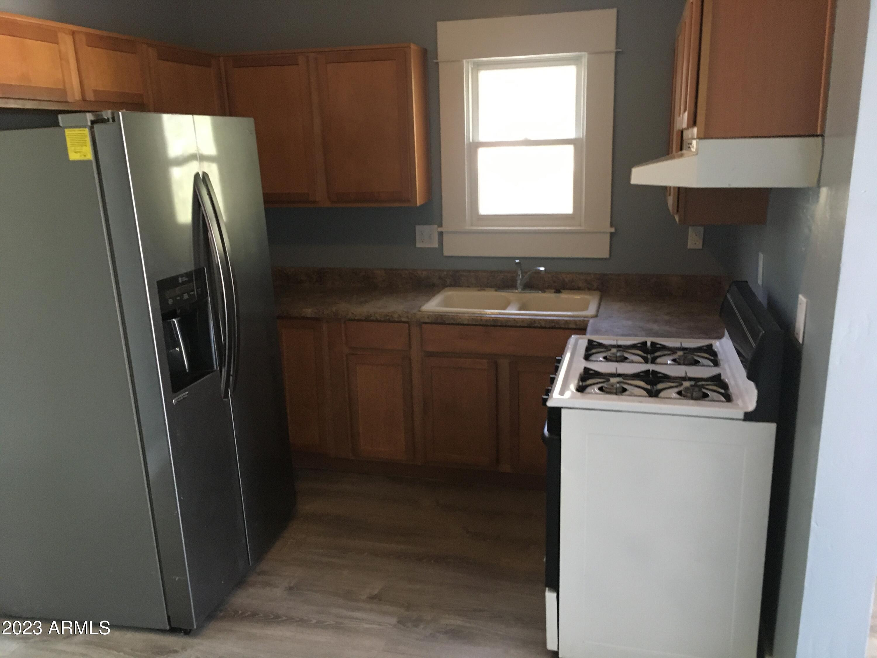 139 N 11th Avenue A