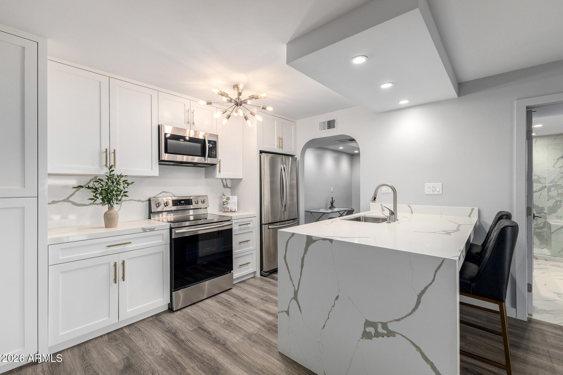 8500 E INDIAN SCHOOL Road 131