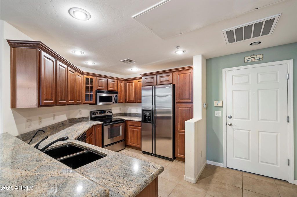 Photo of 14000 N 94th Street #3151, Scottsdale, AZ 85260 (MLS # 6954998)