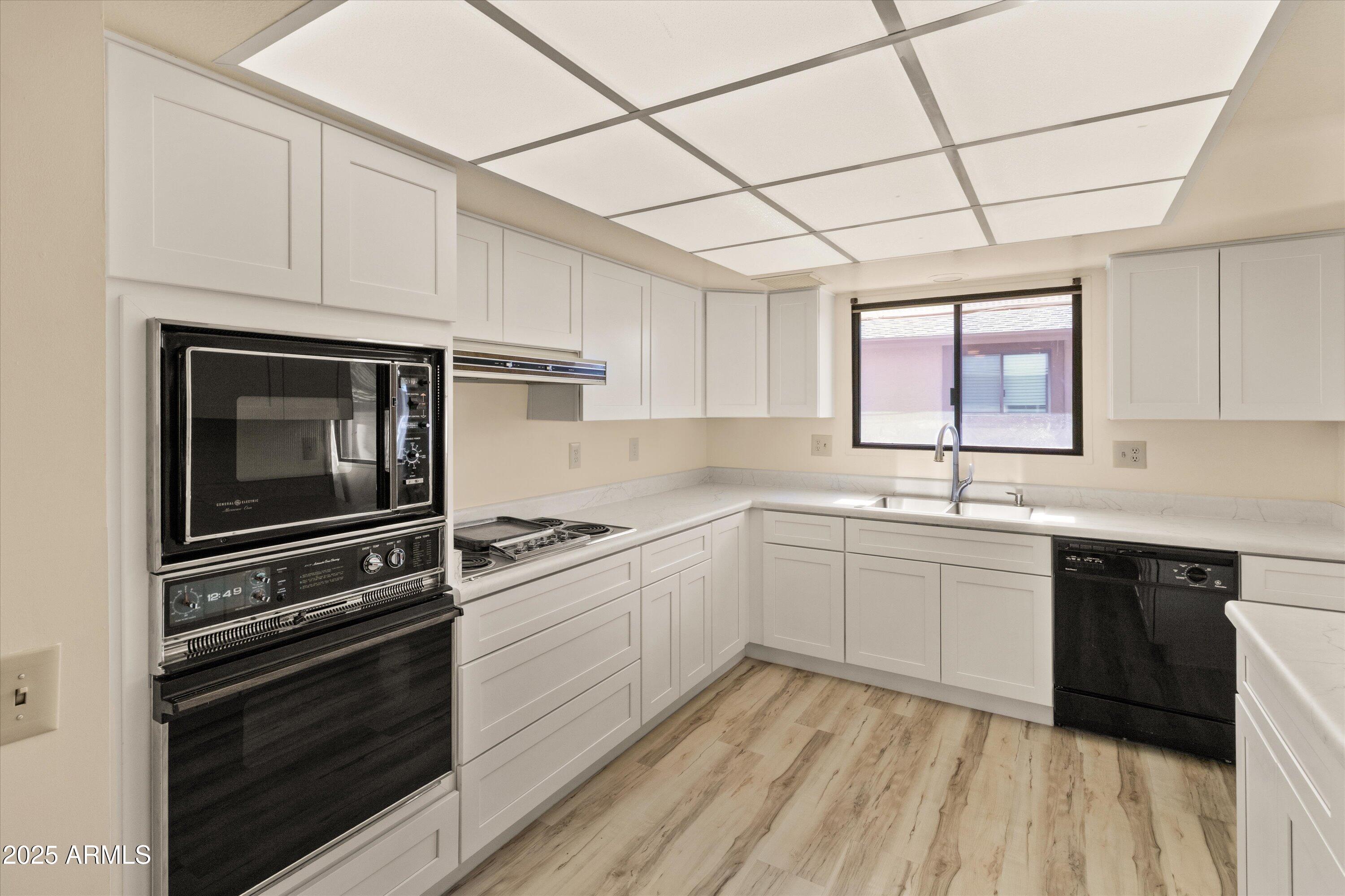 Sun City West, Arizona 85375, United States, 2 Bedrooms Bedrooms, ,2 BathroomsBathrooms,Residential,Active,138486