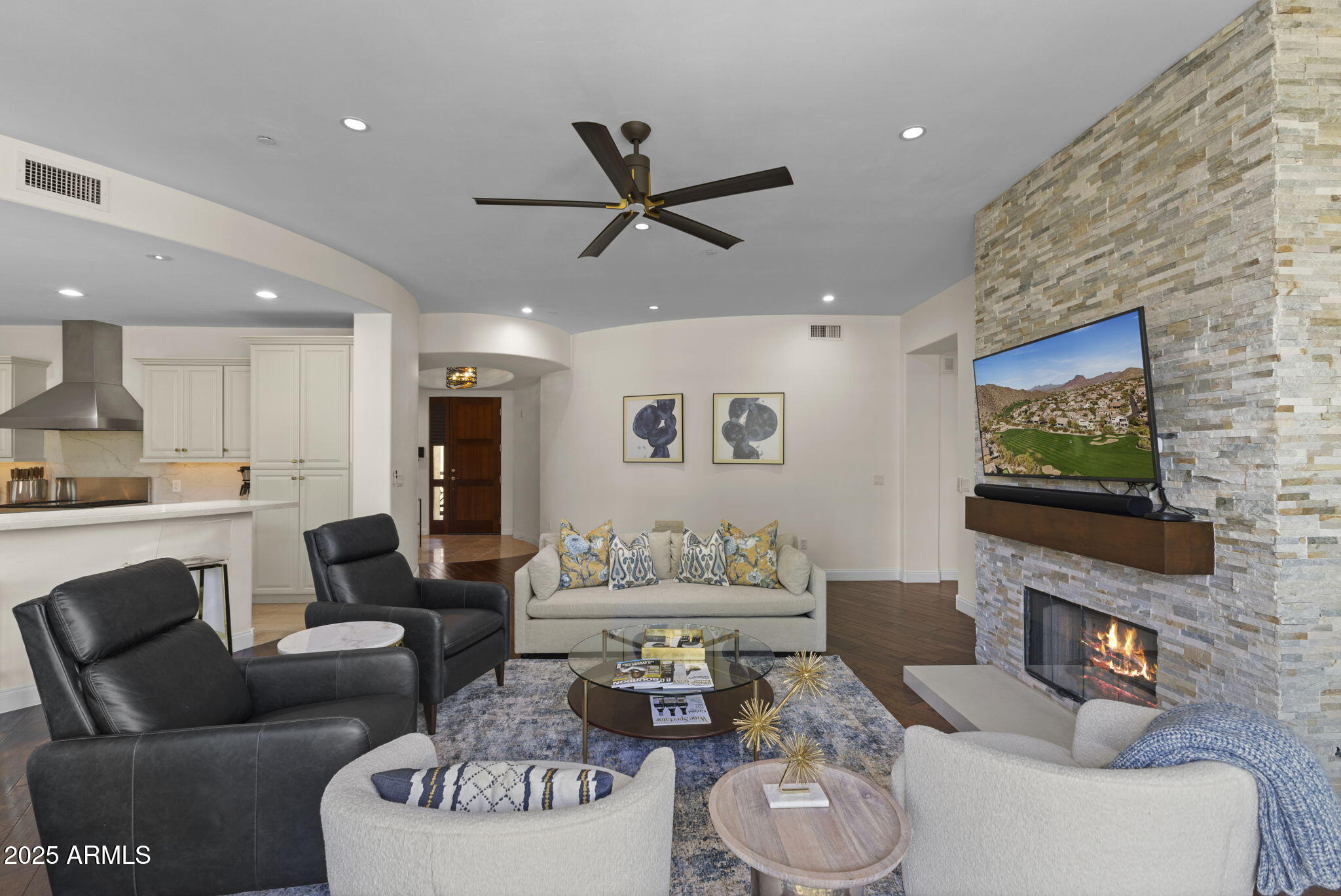 8 E BILTMORE Estate 215