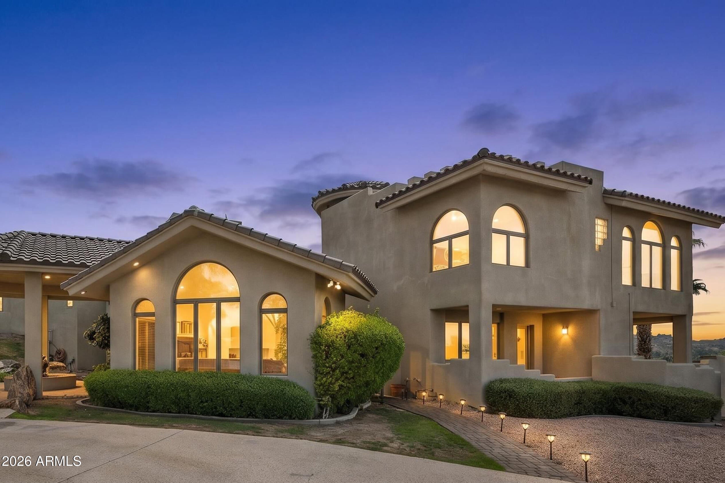 1121 E COUNTRY GABLES Drive