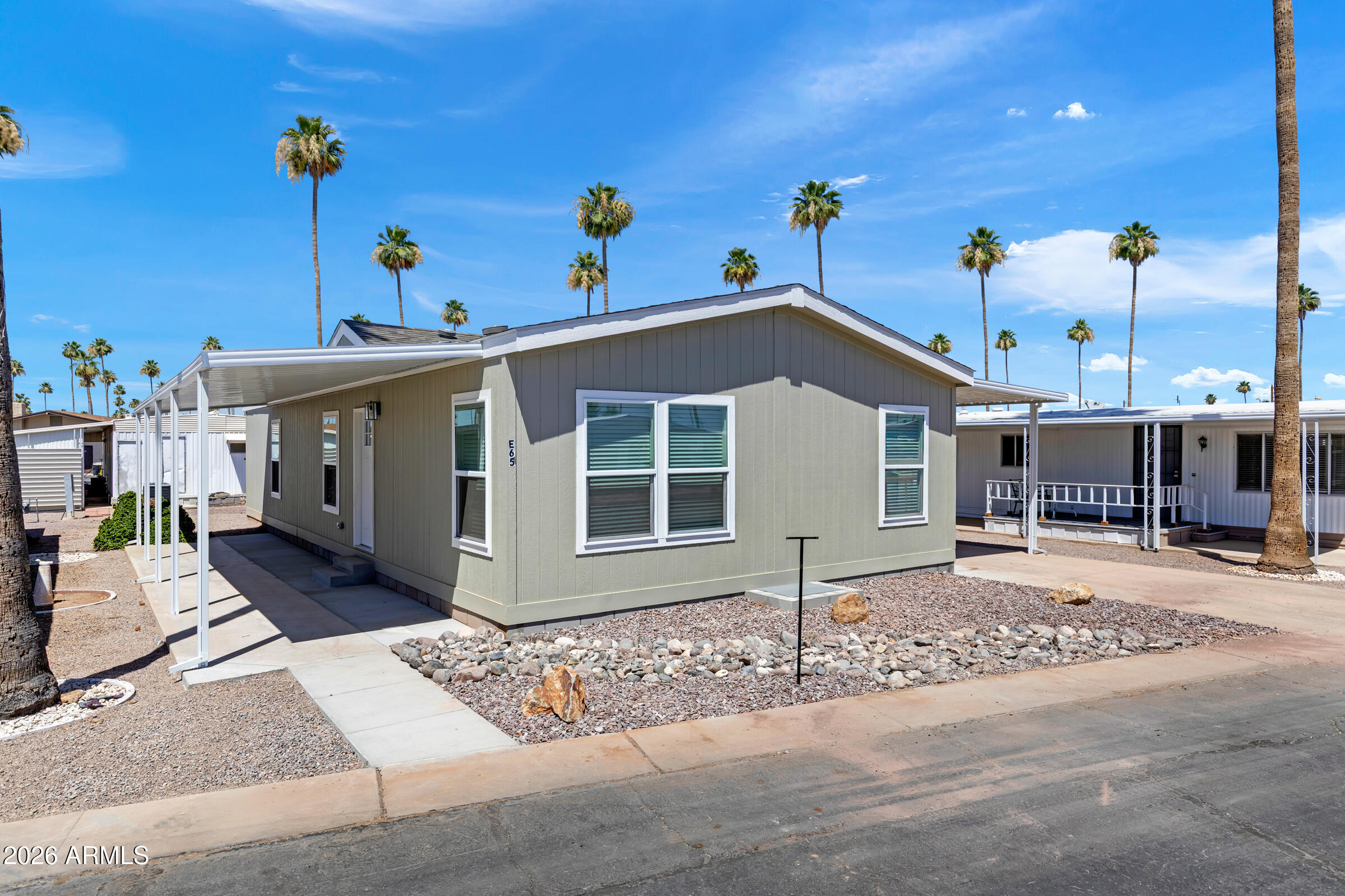 2700 E ALLRED Avenue 65