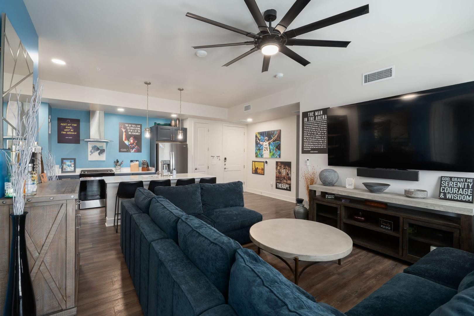 3131 N Central Avenue Unit 4011