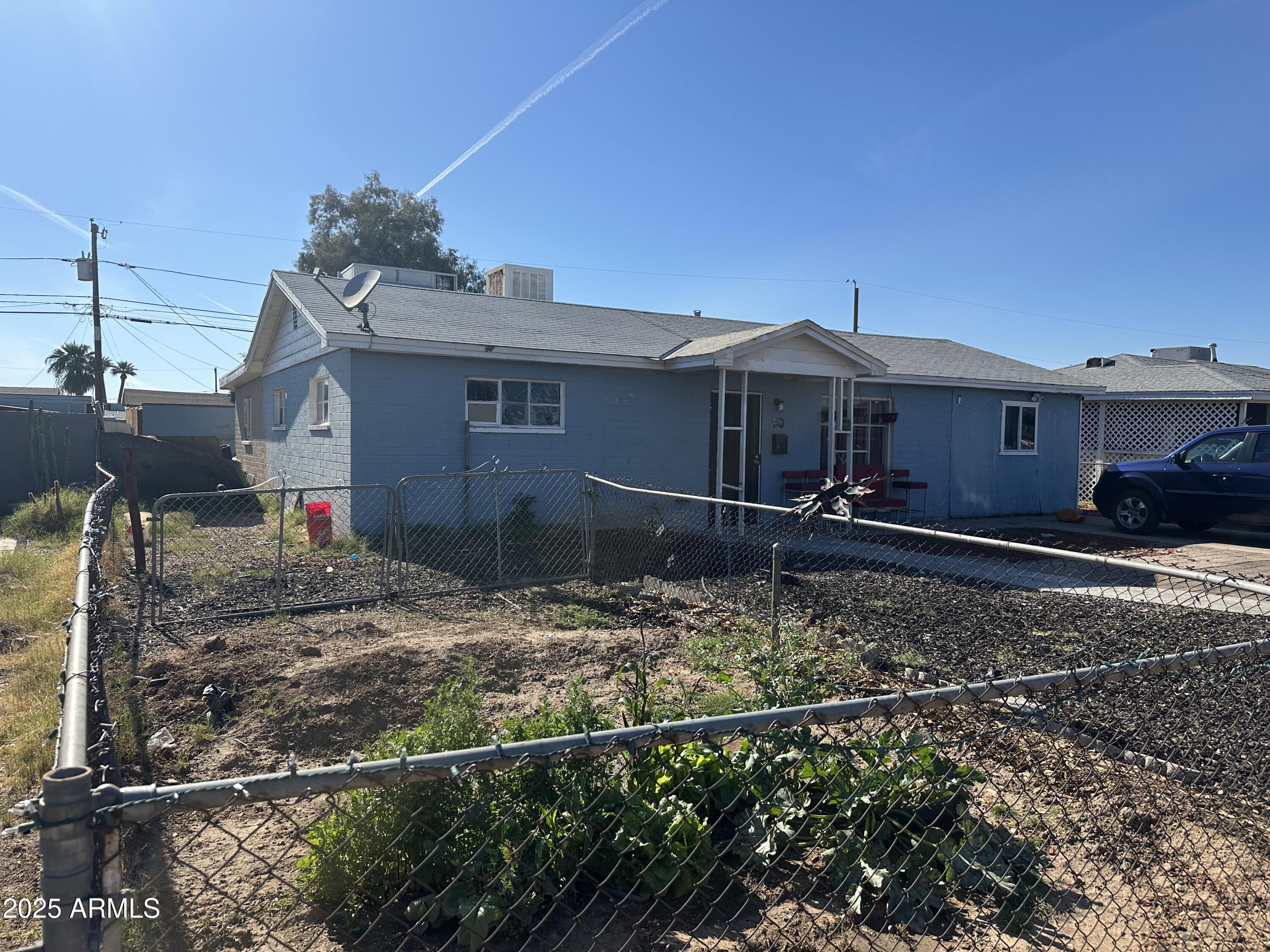 4406 N 30 Drive