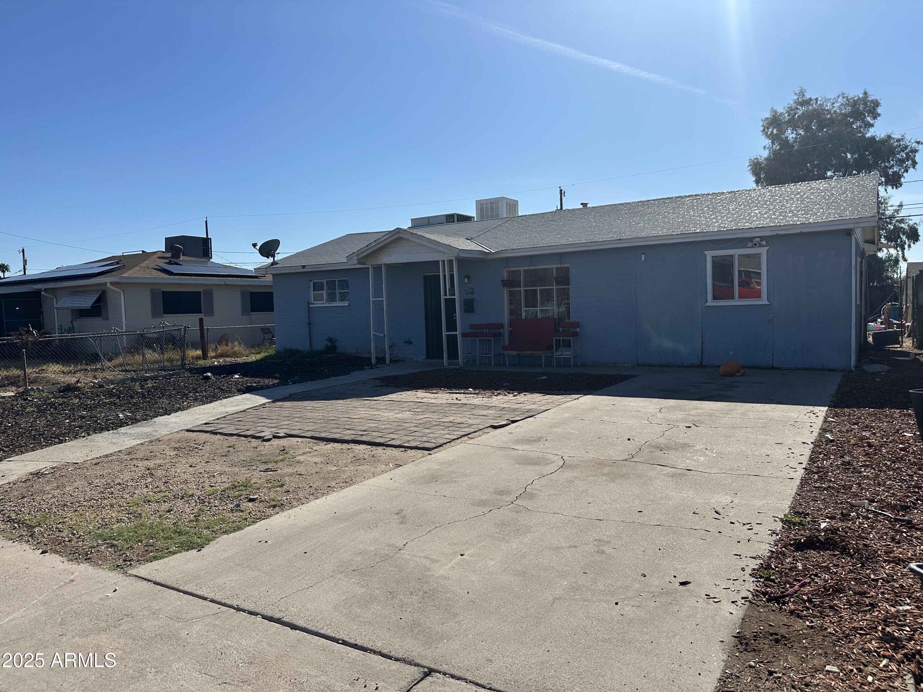 4406 N 30 Drive