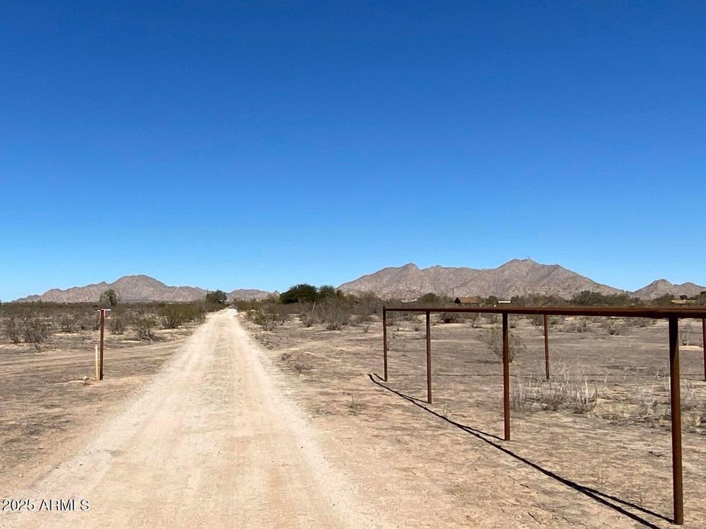 Photo of 00 N Hazeldine And Wedgewood Road #-, Casa Grande, AZ 85194 (MLS # 6860773)