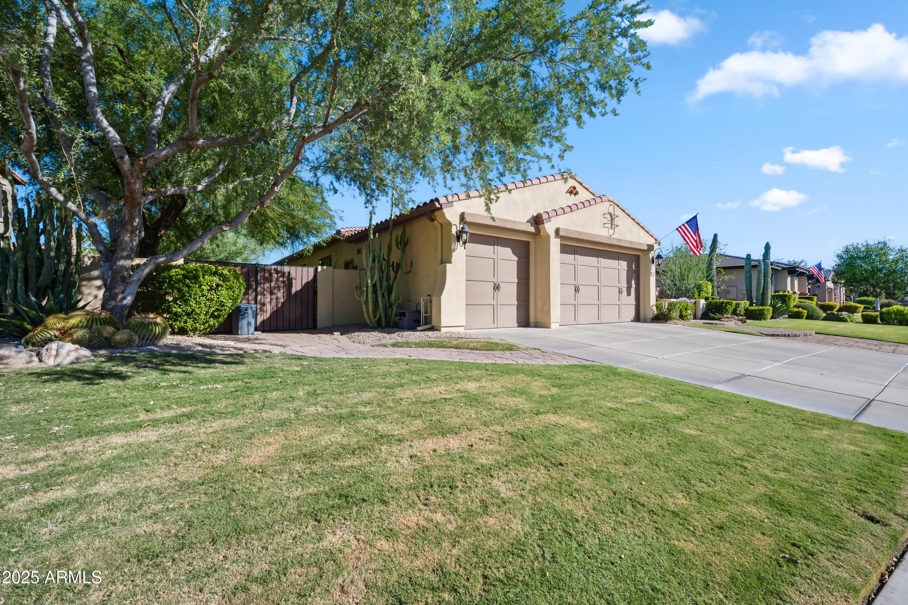 3618 E KAIBAB Place