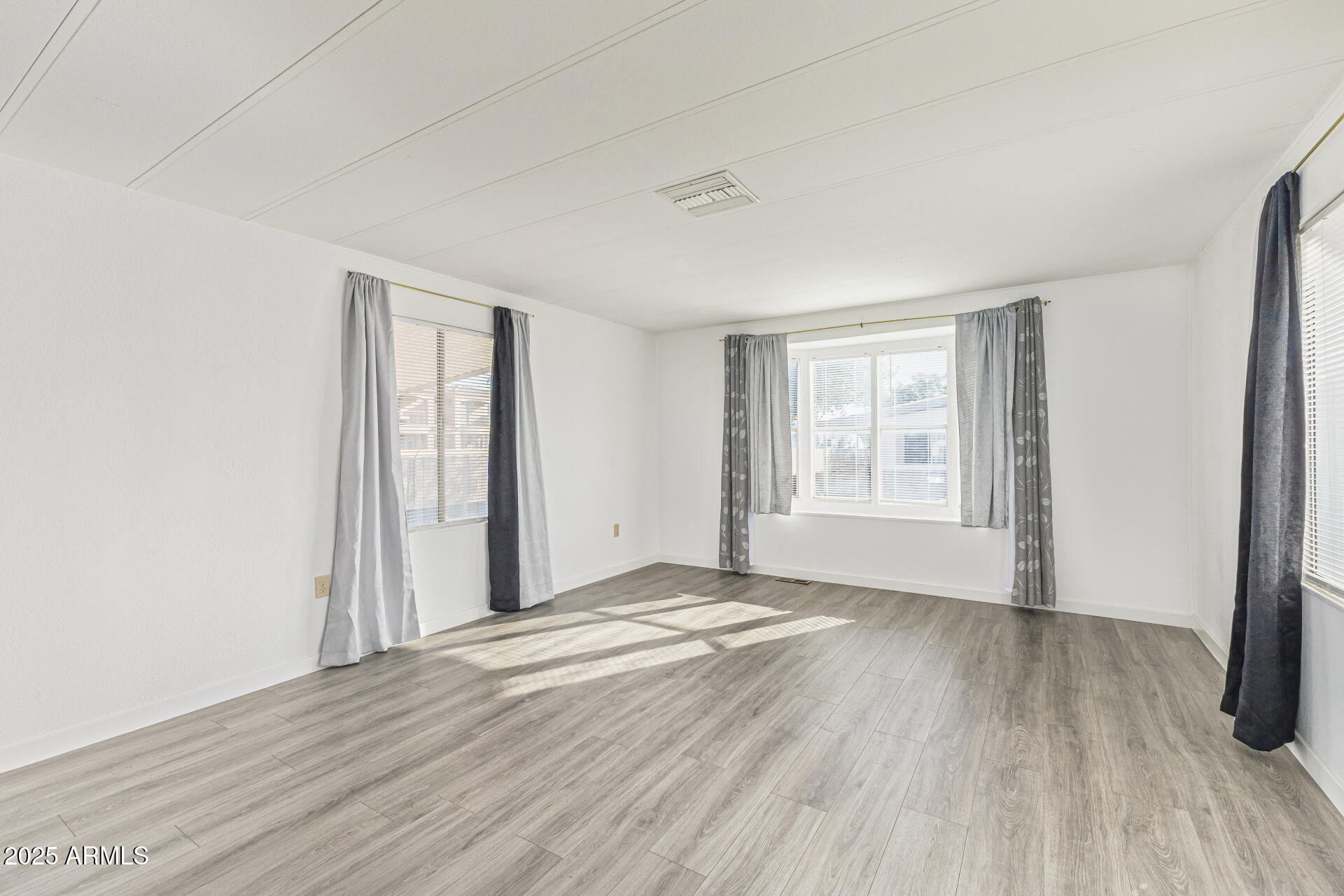 16225 N 29th St -- 28