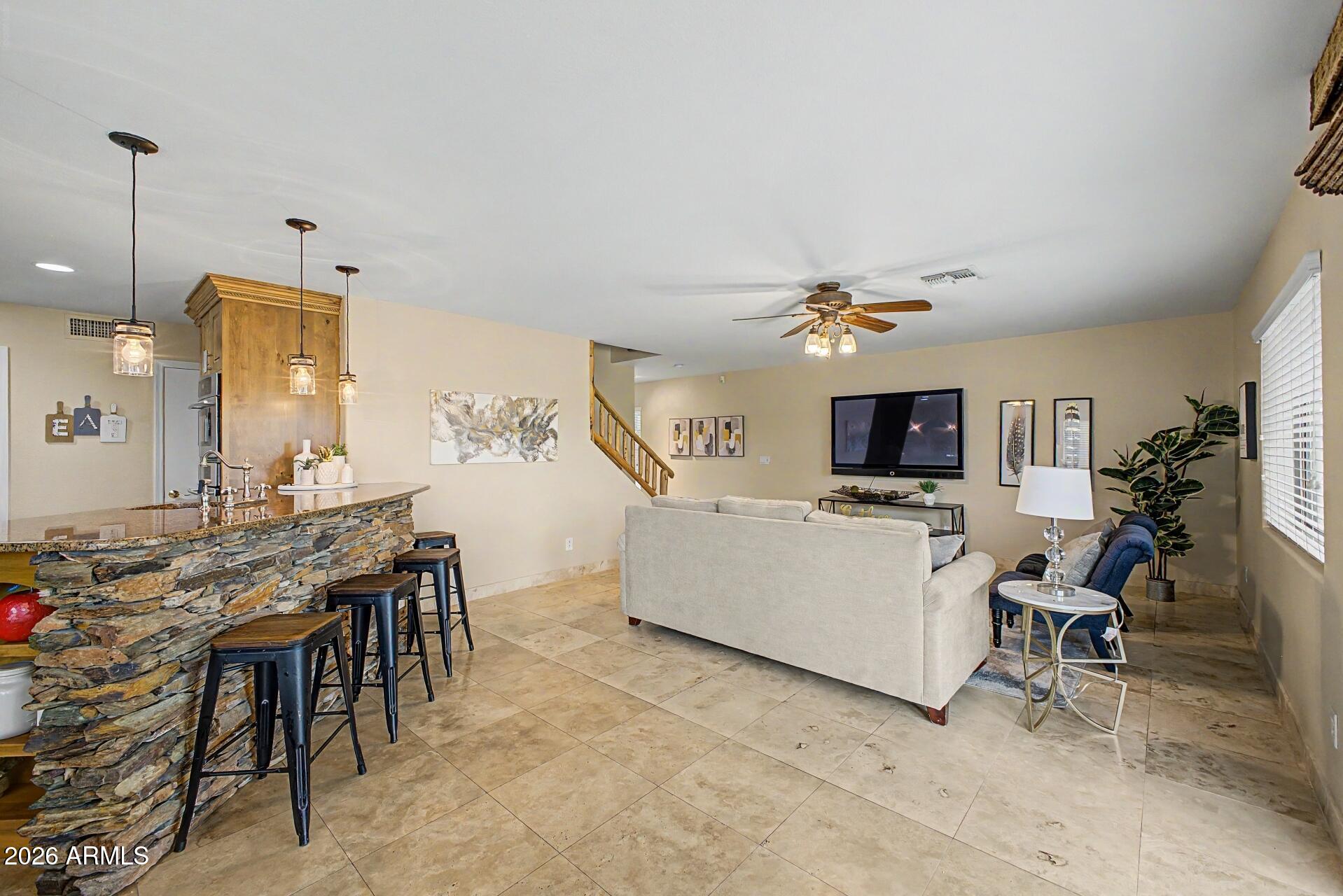 2227 E PARKSIDE Lane