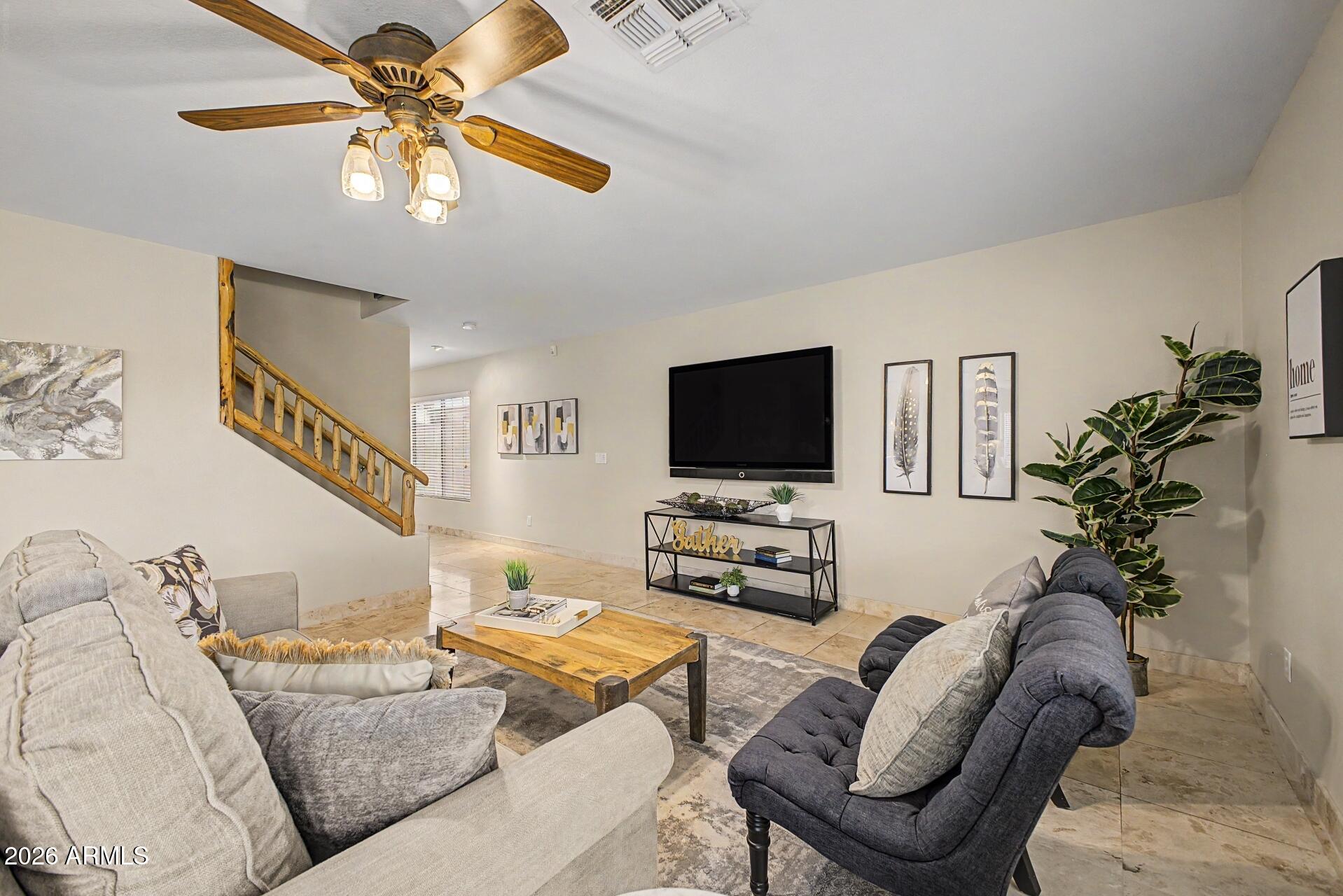 2227 E PARKSIDE Lane