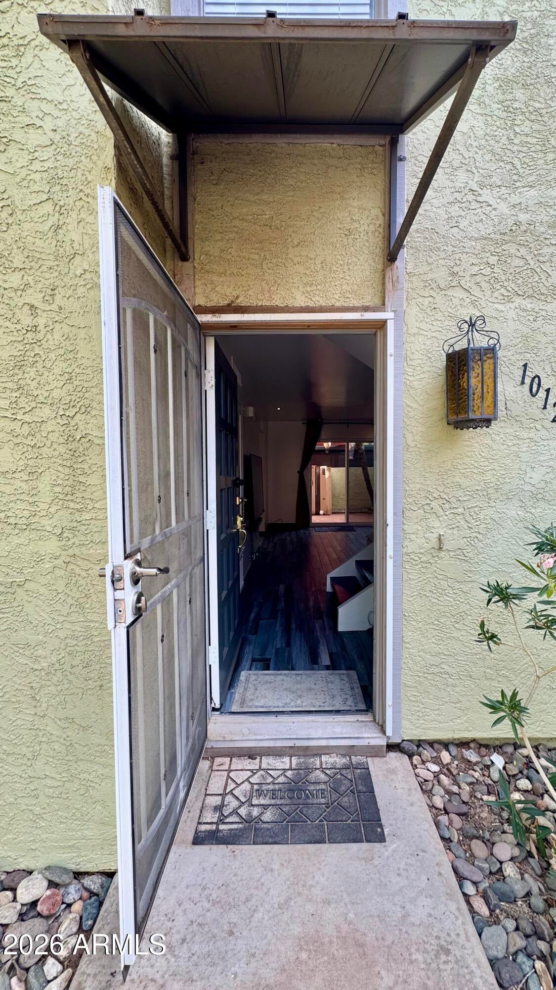 1012 E HIGHLAND Avenue