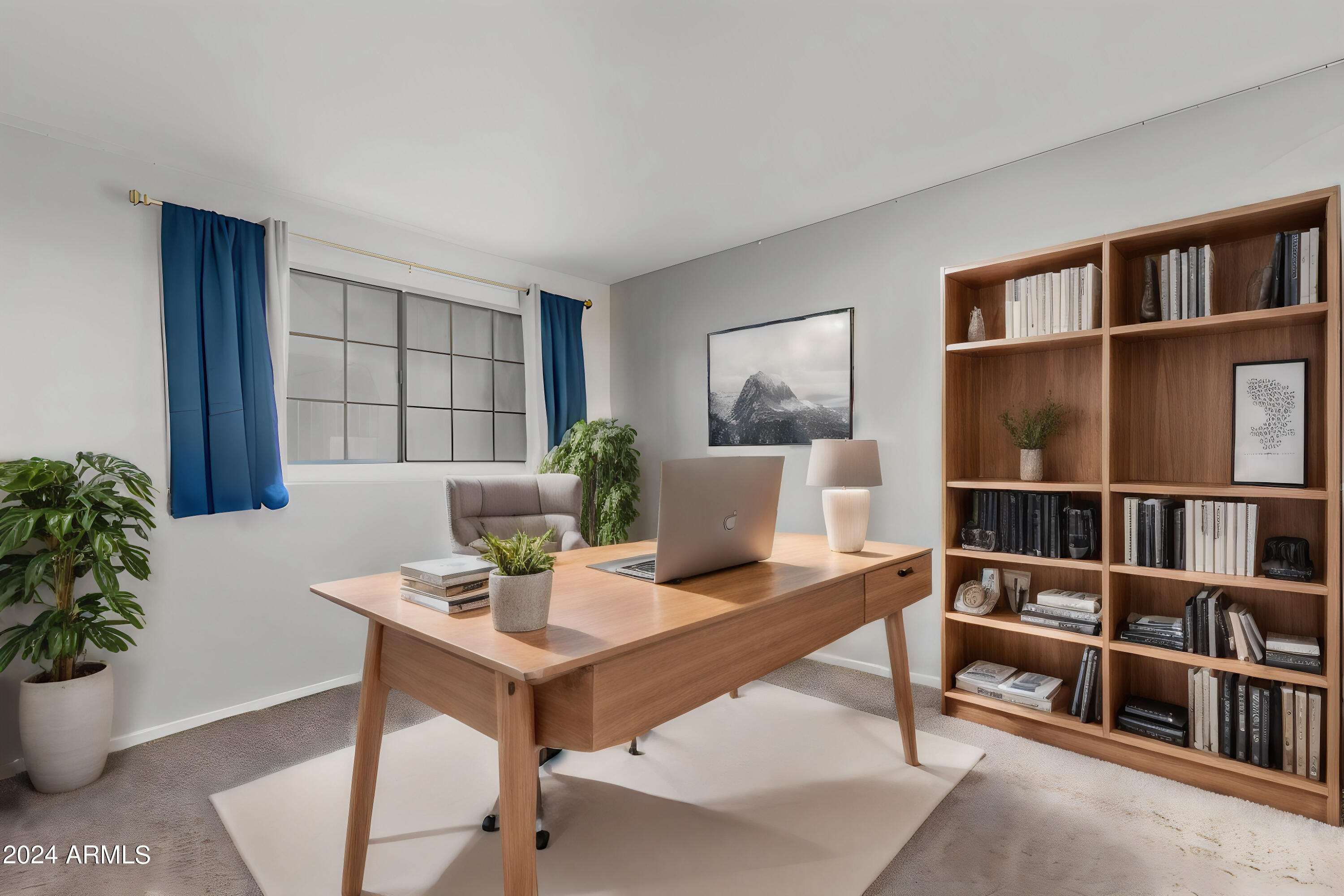 921 W UNIVERSITY Drive 1087