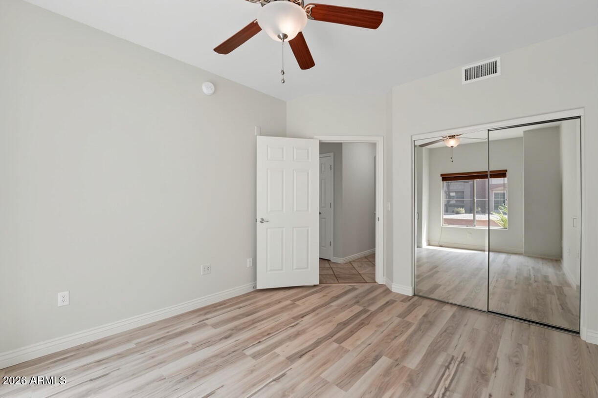 5350 E DEER VALLEY Drive 1252