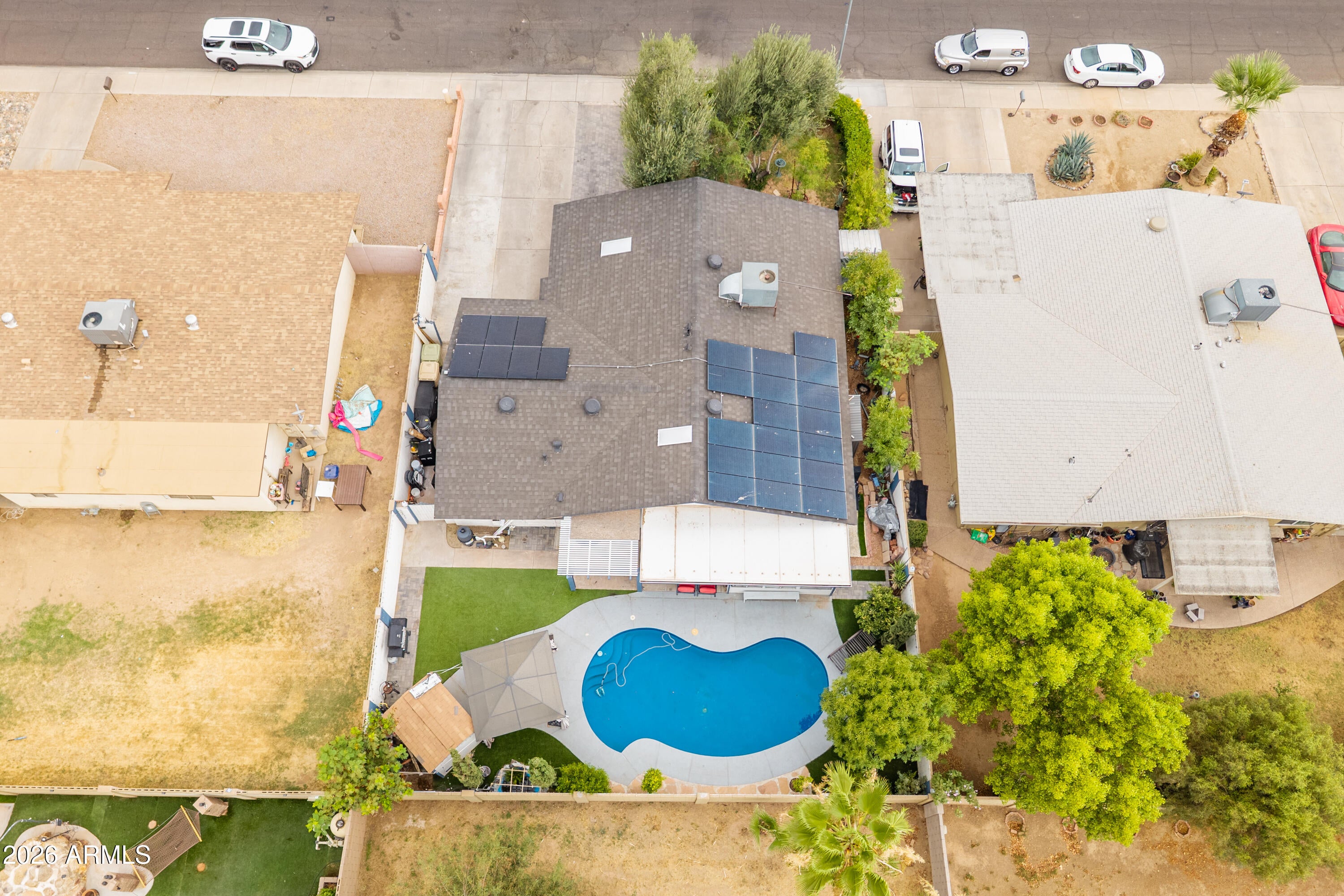 6732 W MEDLOCK Drive