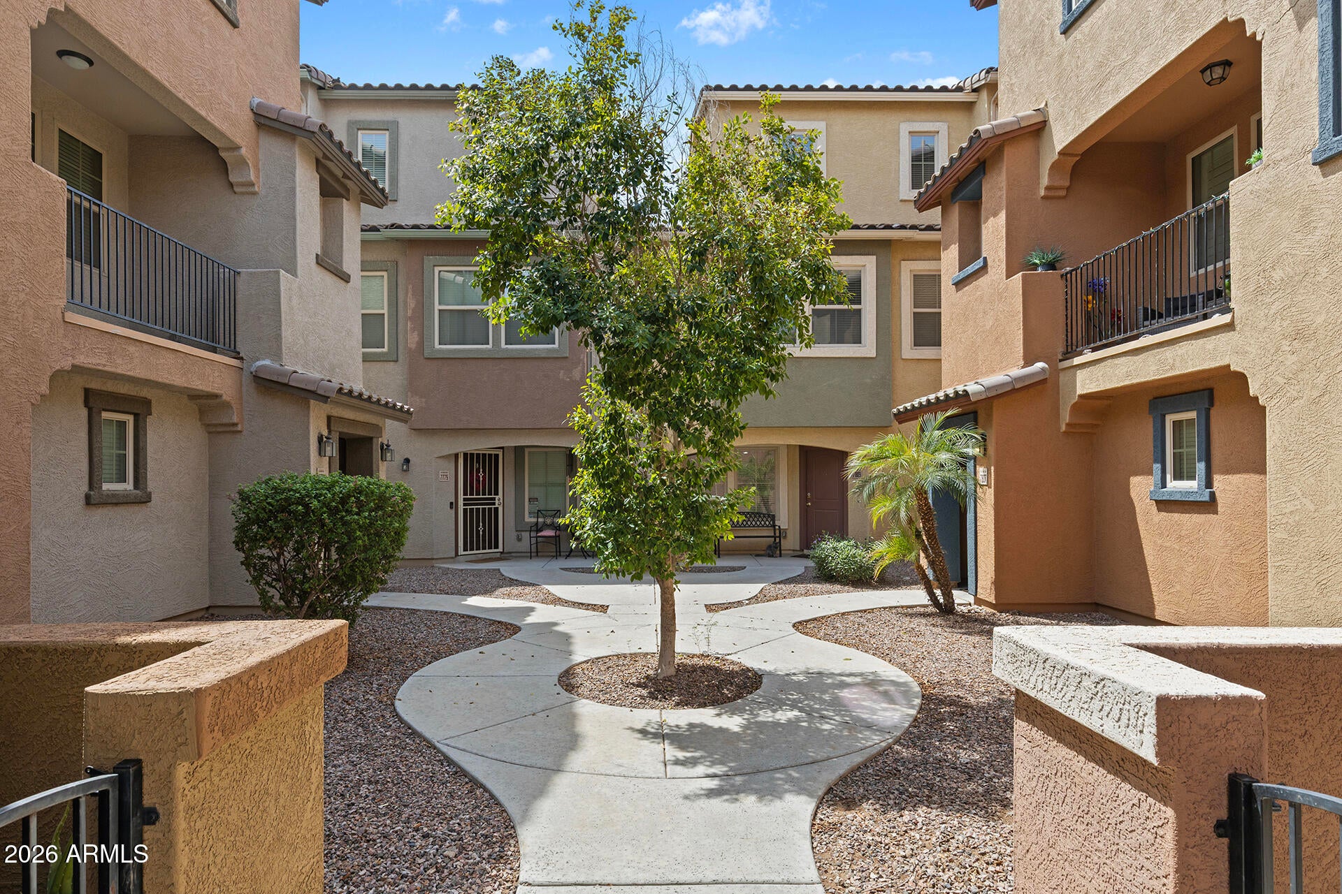 7809 W PALM Lane