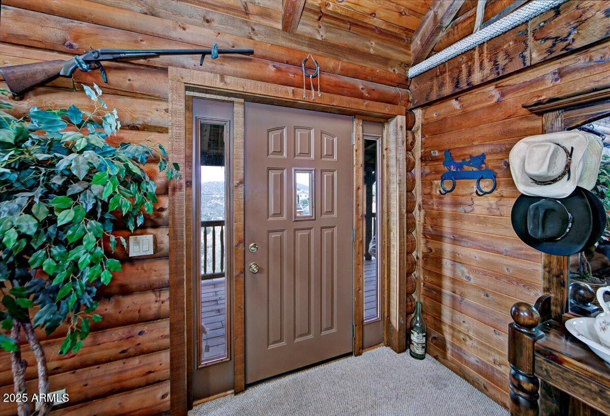 105 N FITZMAURICE Drive