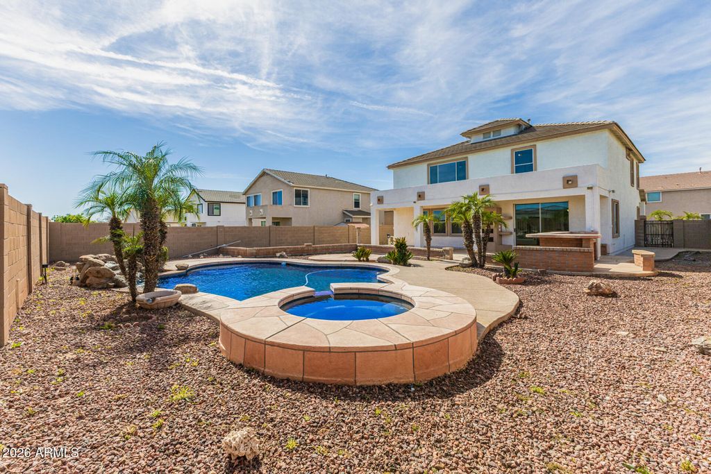 Photo of 7593 N 72nd Avenue, Glendale, AZ 85303 (MLS # 6990563)