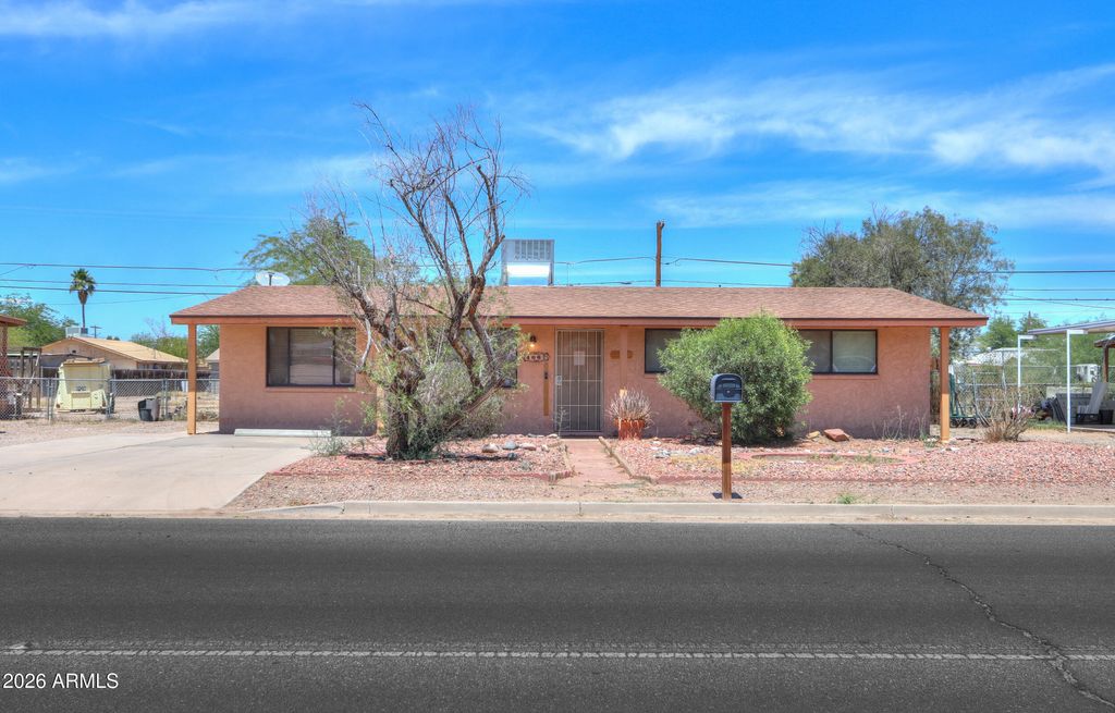 Photo of 406 W 11th Street, Eloy, AZ 85131 (MLS # 7019975)